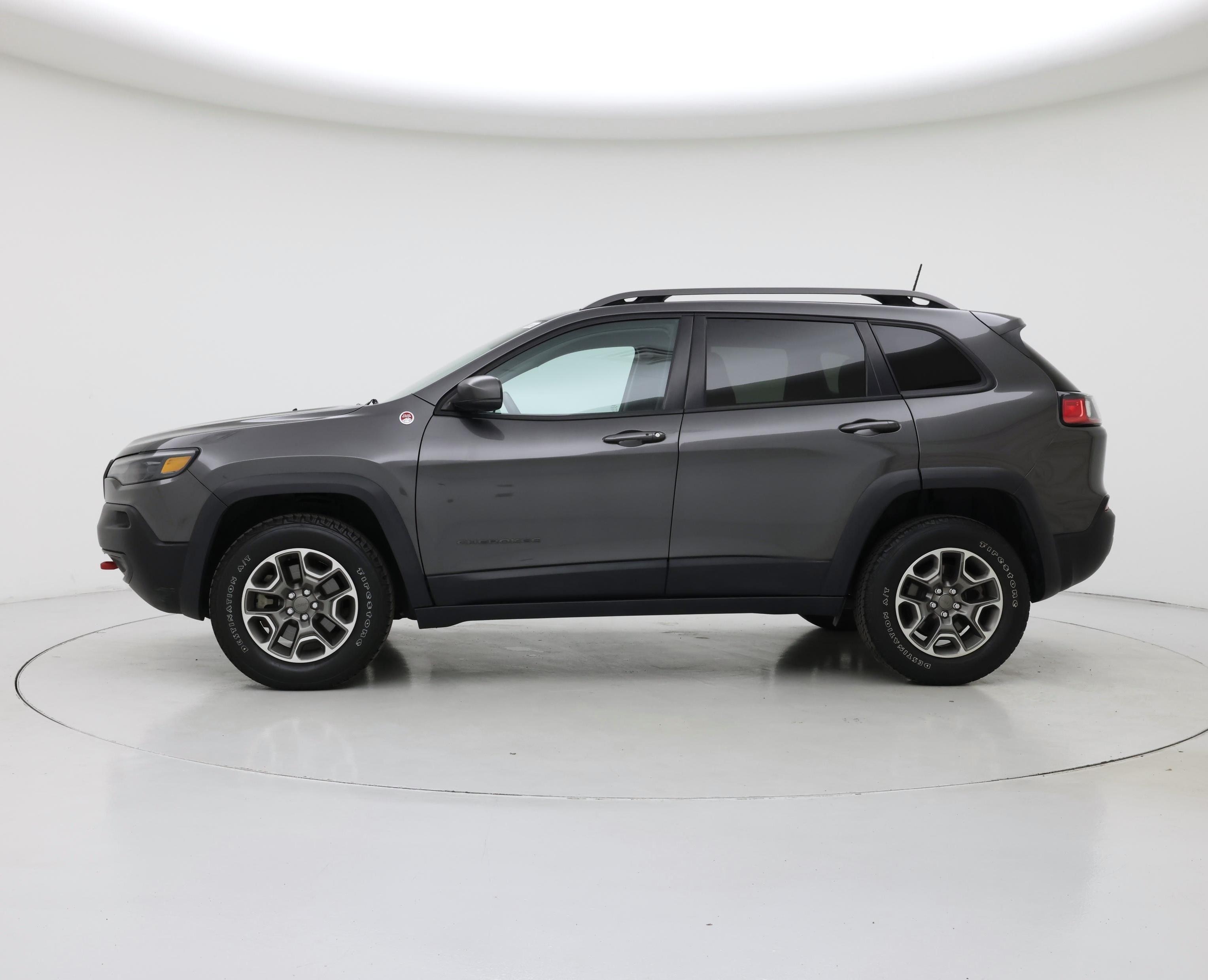 Thumbnail: 2021 Jeep Cherokee - 3