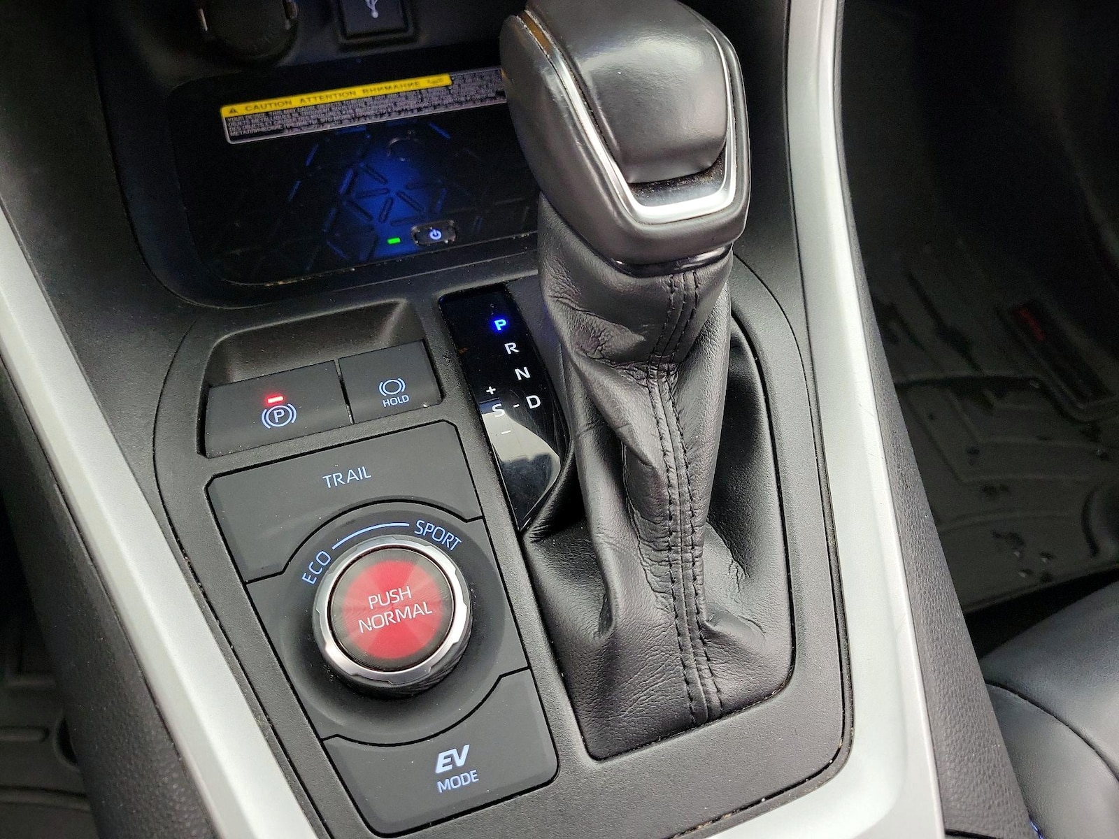 2021 Toyota RAV4 XSE - Photo 19