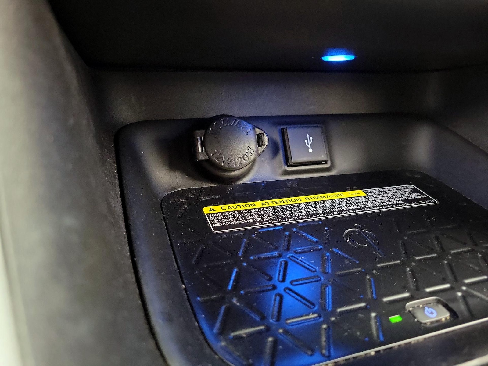 2021 Toyota RAV4 XSE - Photo 20