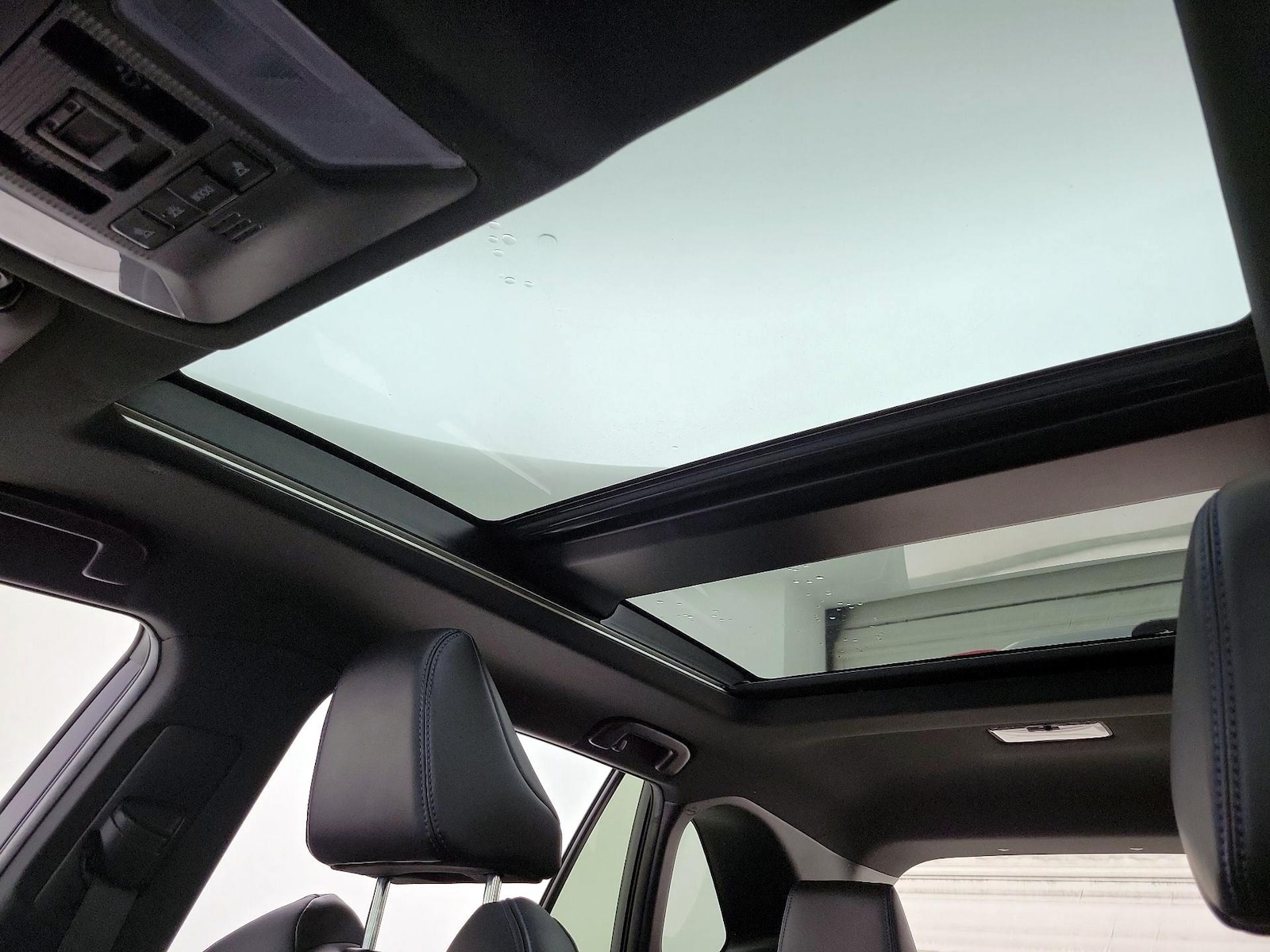 2021 Toyota RAV4 XSE - Photo 21