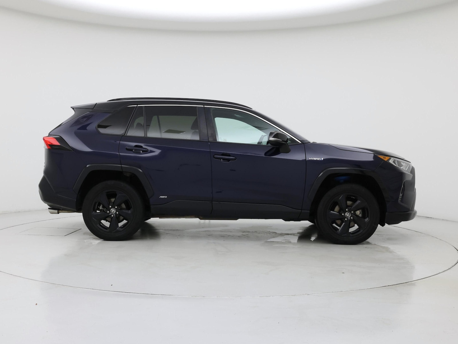 2021 Toyota RAV4 XSE - Photo 8