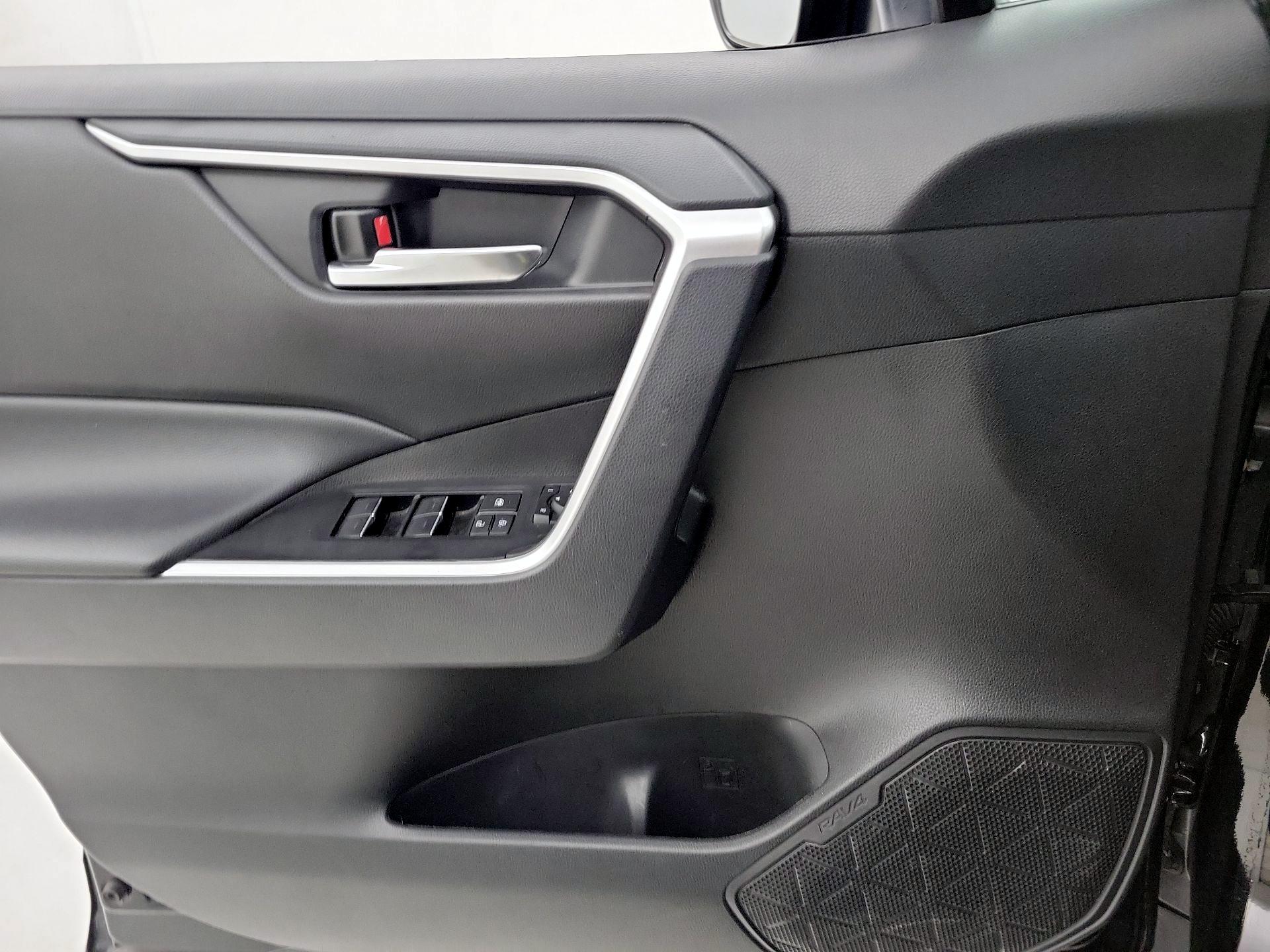 Thumbnail: 2024 Toyota RAV4 - 12