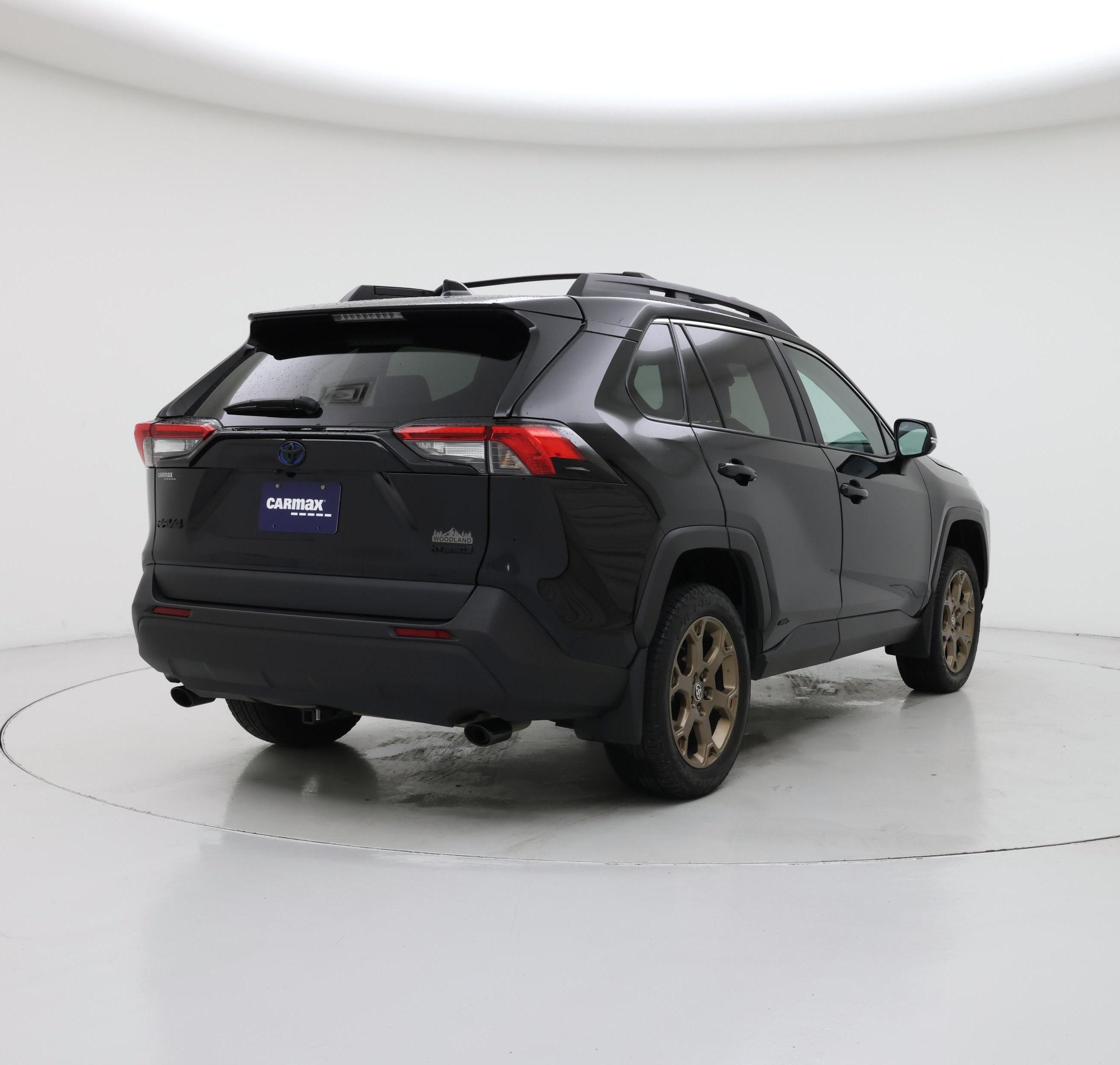 Thumbnail: 2024 Toyota RAV4 - 8