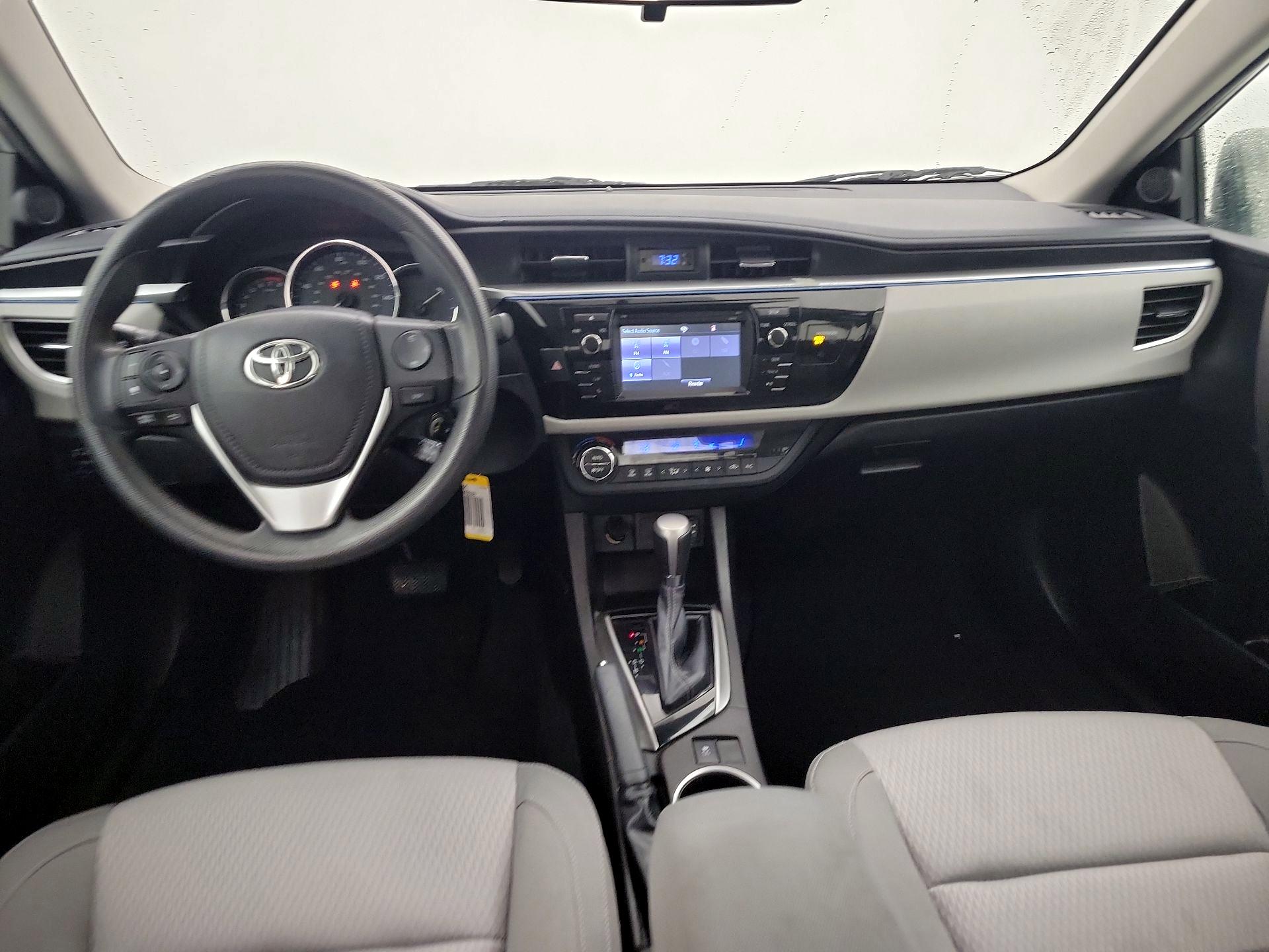 Thumbnail: 2015 Toyota Corolla - 9