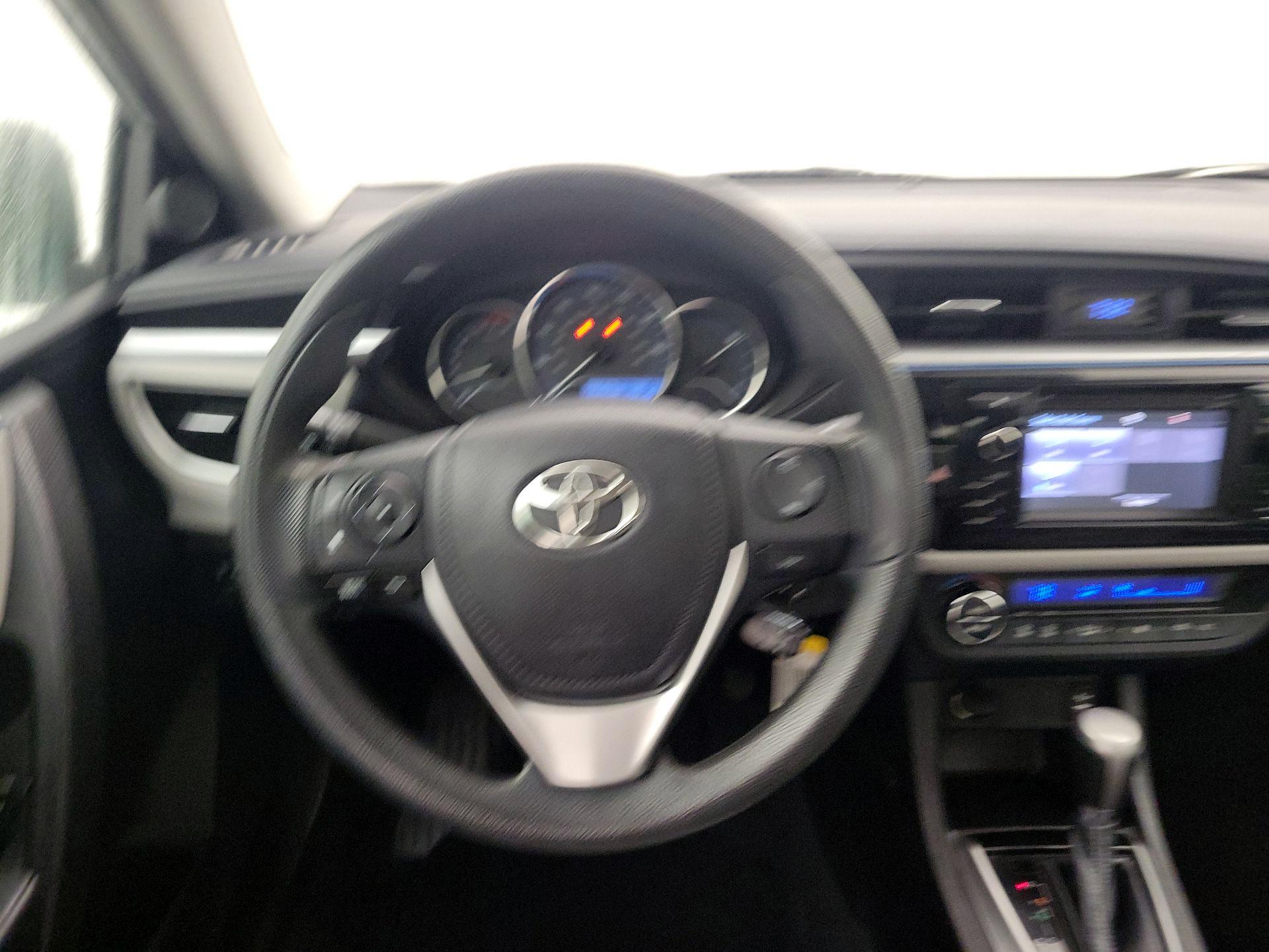 Thumbnail: 2015 Toyota Corolla - 10