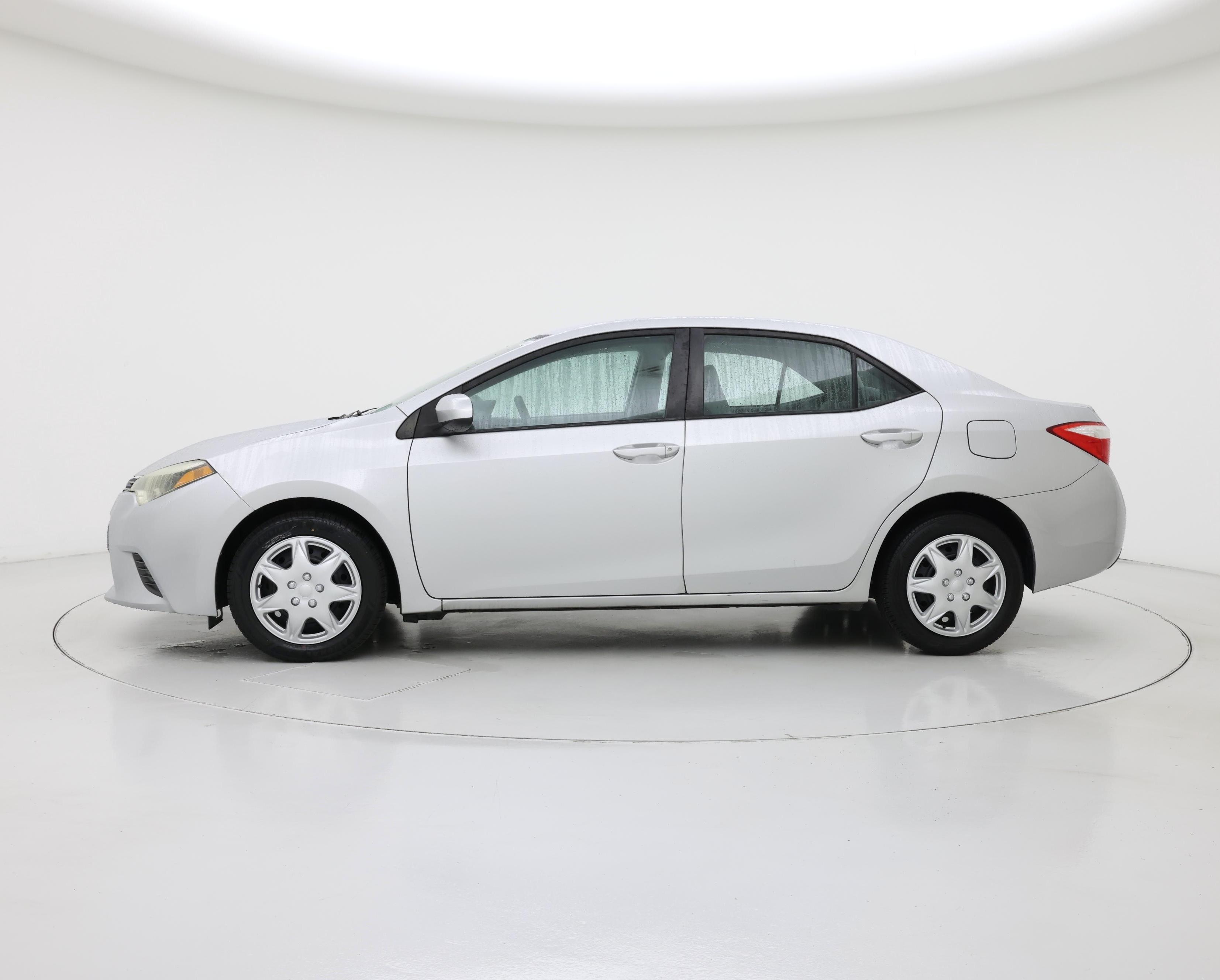 Thumbnail: 2015 Toyota Corolla - 3