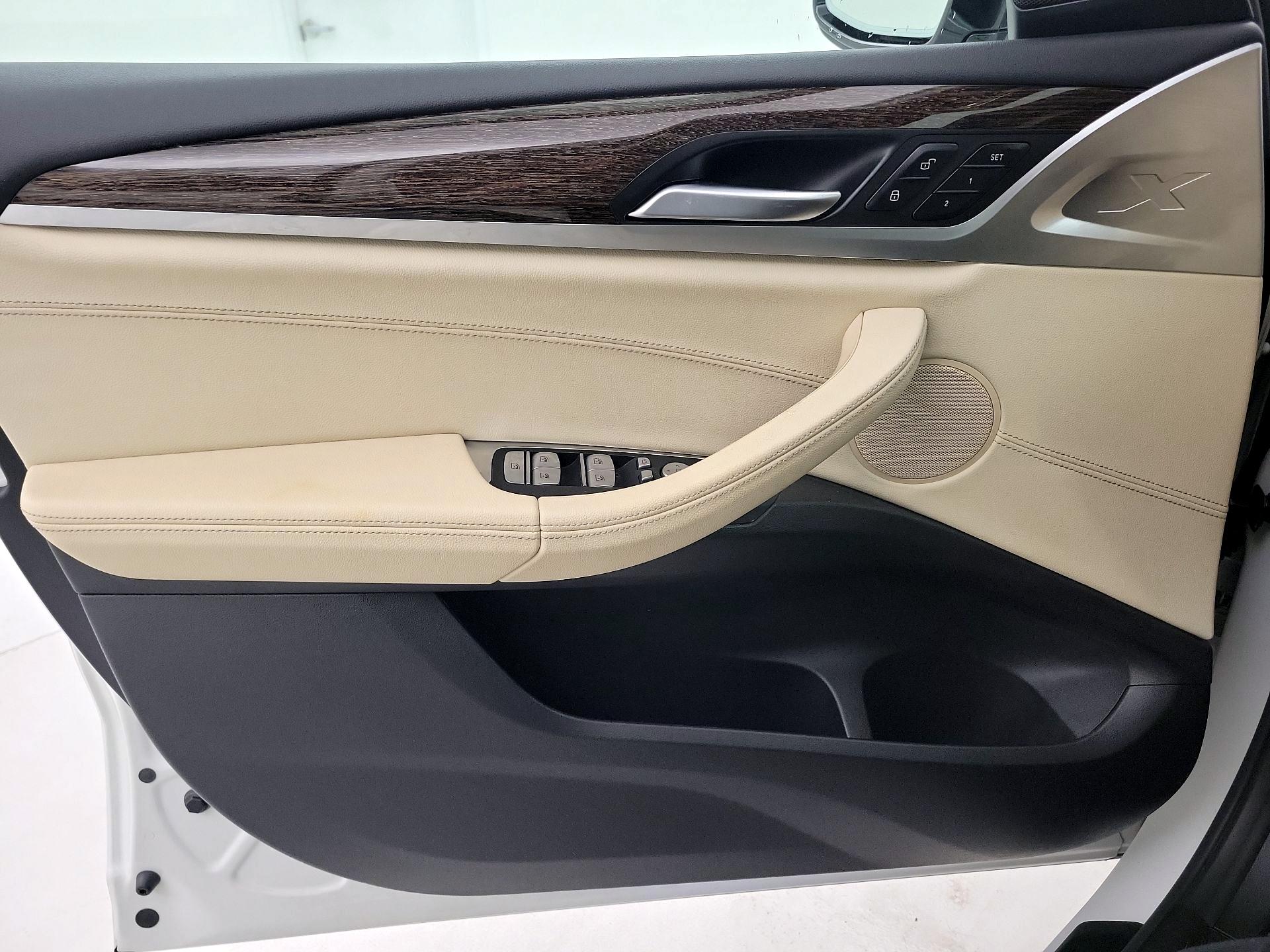 Thumbnail: 2021 BMW X3 - 12