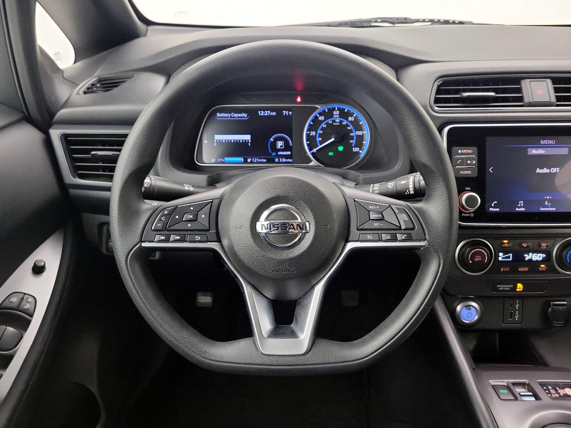 Thumbnail: 2021 Nissan Leaf - 10