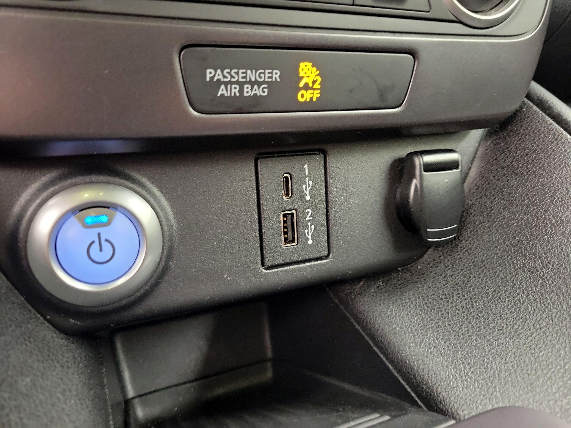 Thumbnail: 2021 Nissan Leaf - 18