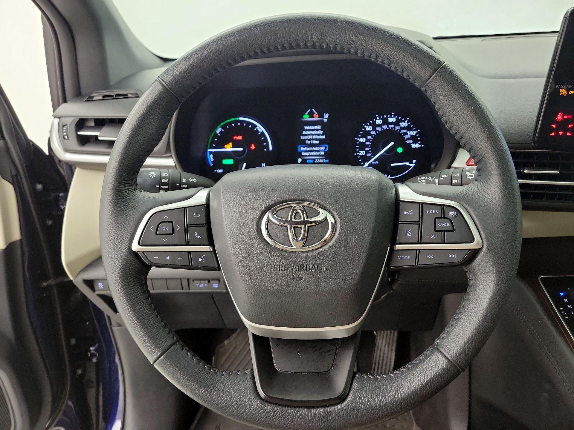 Thumbnail: 2021 Toyota Sienna - 10