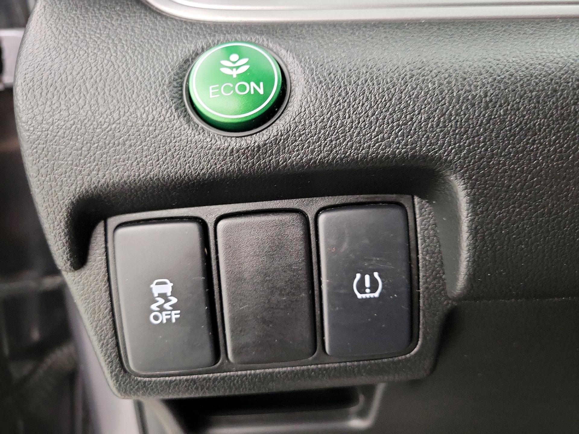 Thumbnail: 2015 Honda CR-V - 13