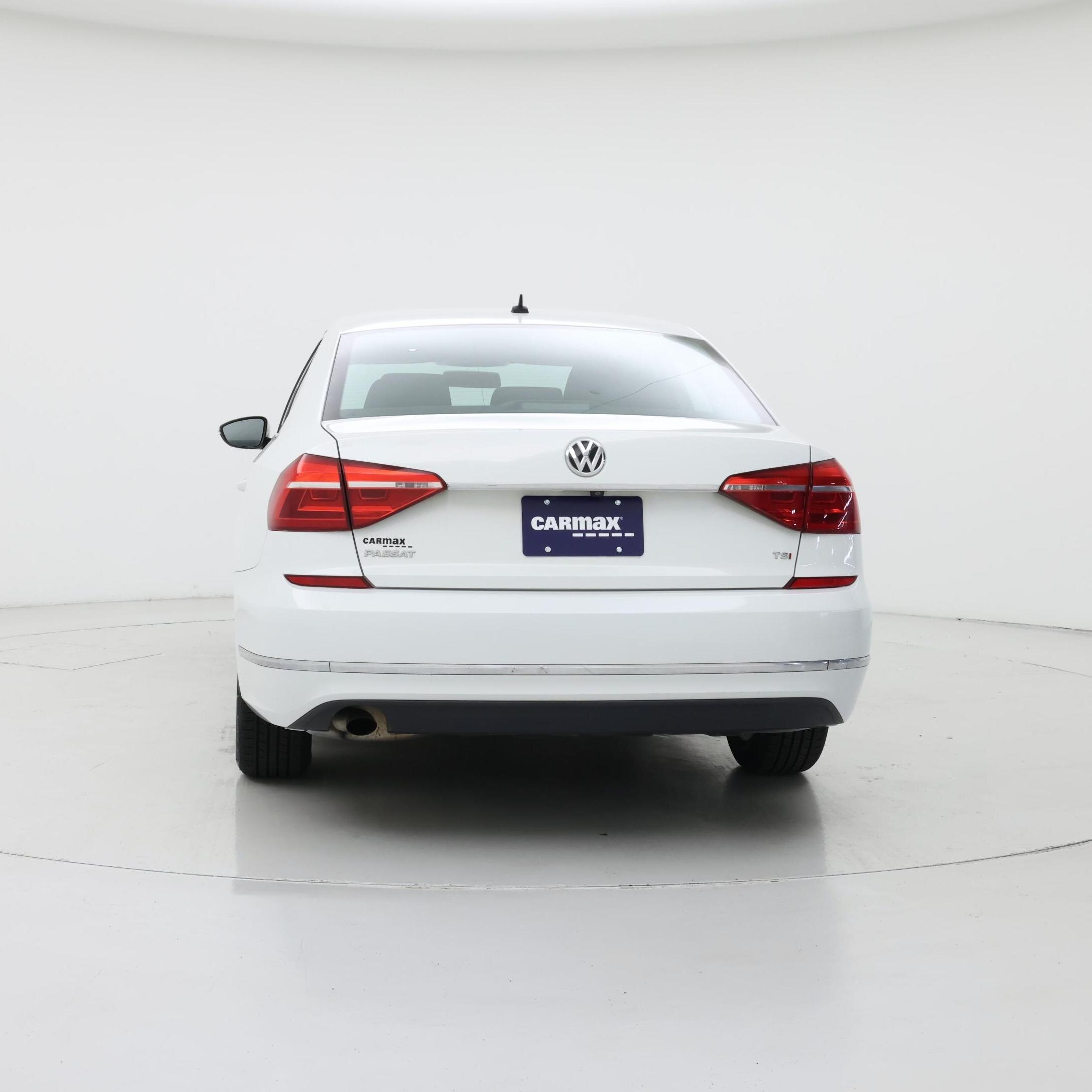 Thumbnail: 2016 Volkswagen Passat - 6