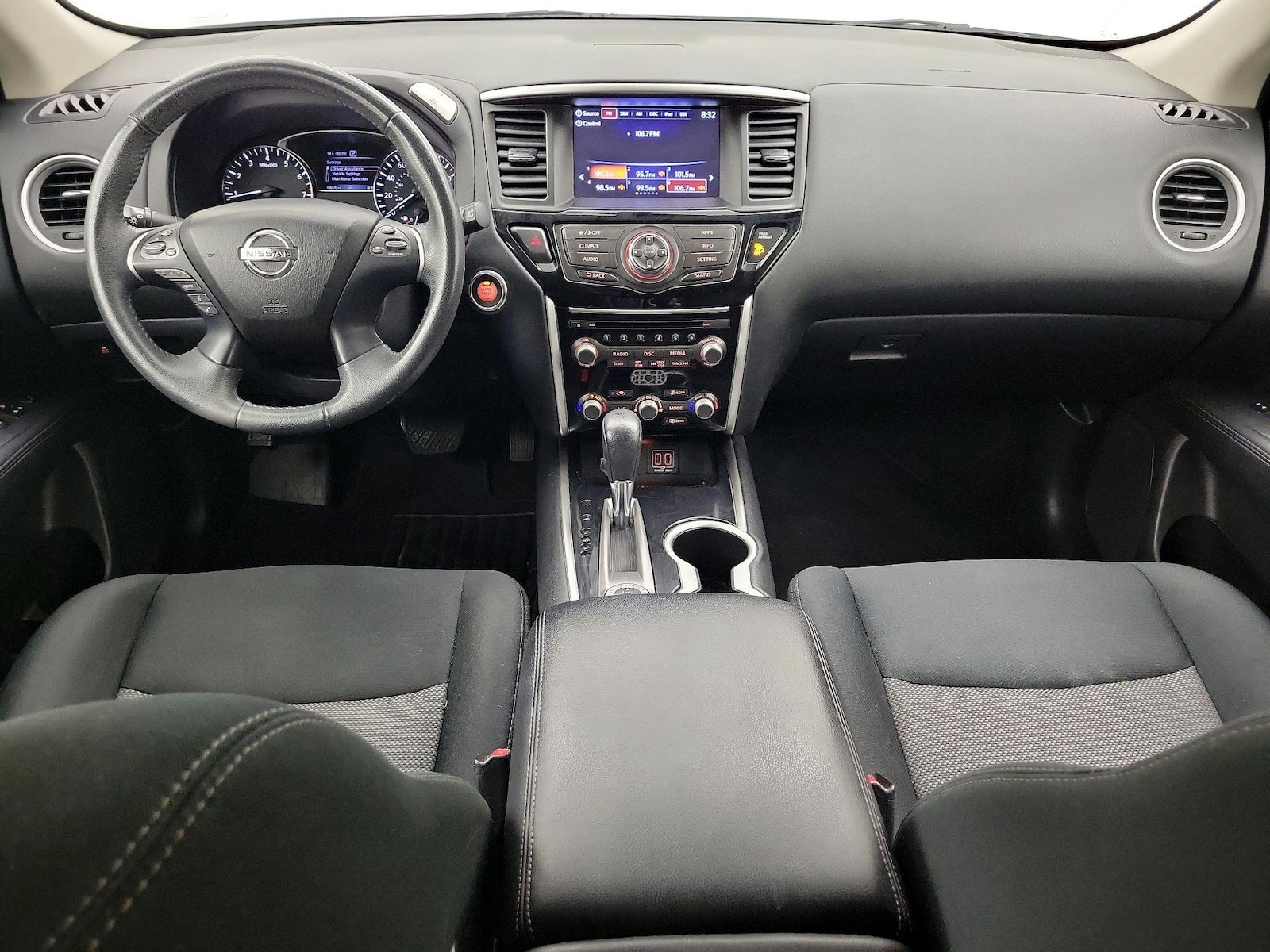 2018 Nissan Pathfinder SV - Photo 10