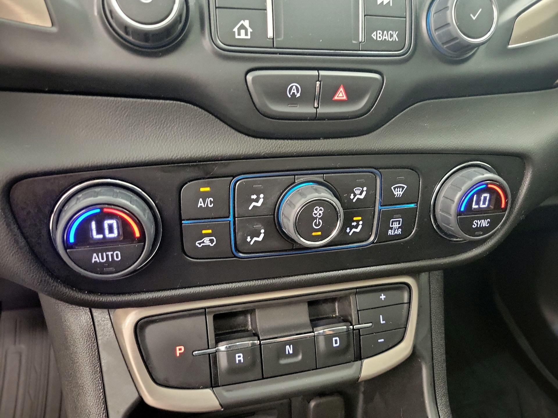 Thumbnail: 2022 GMC Terrain - 17