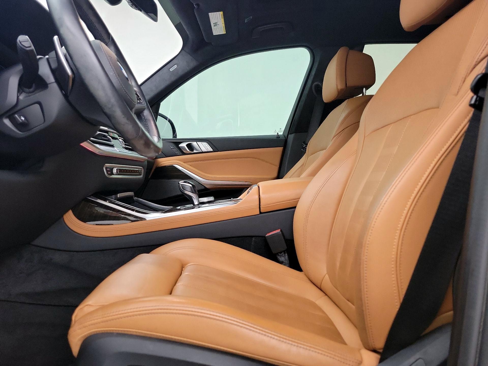 Thumbnail: 2021 BMW X7 - 11