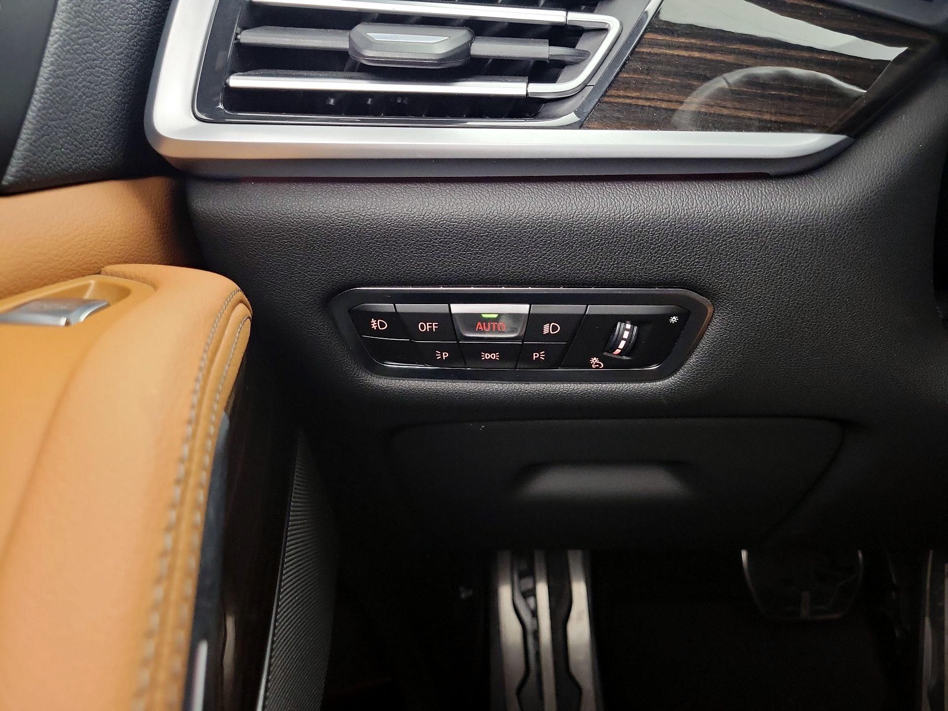Thumbnail: 2021 BMW X7 - 13