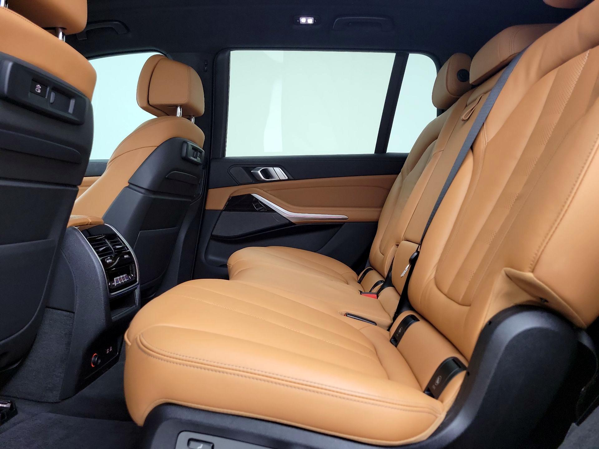 Thumbnail: 2021 BMW X7 - 19