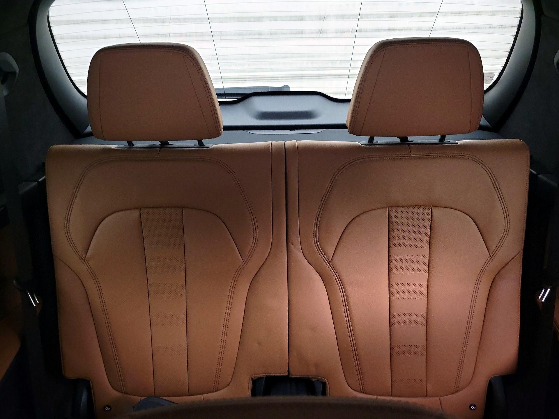 Thumbnail: 2021 BMW X7 - 20