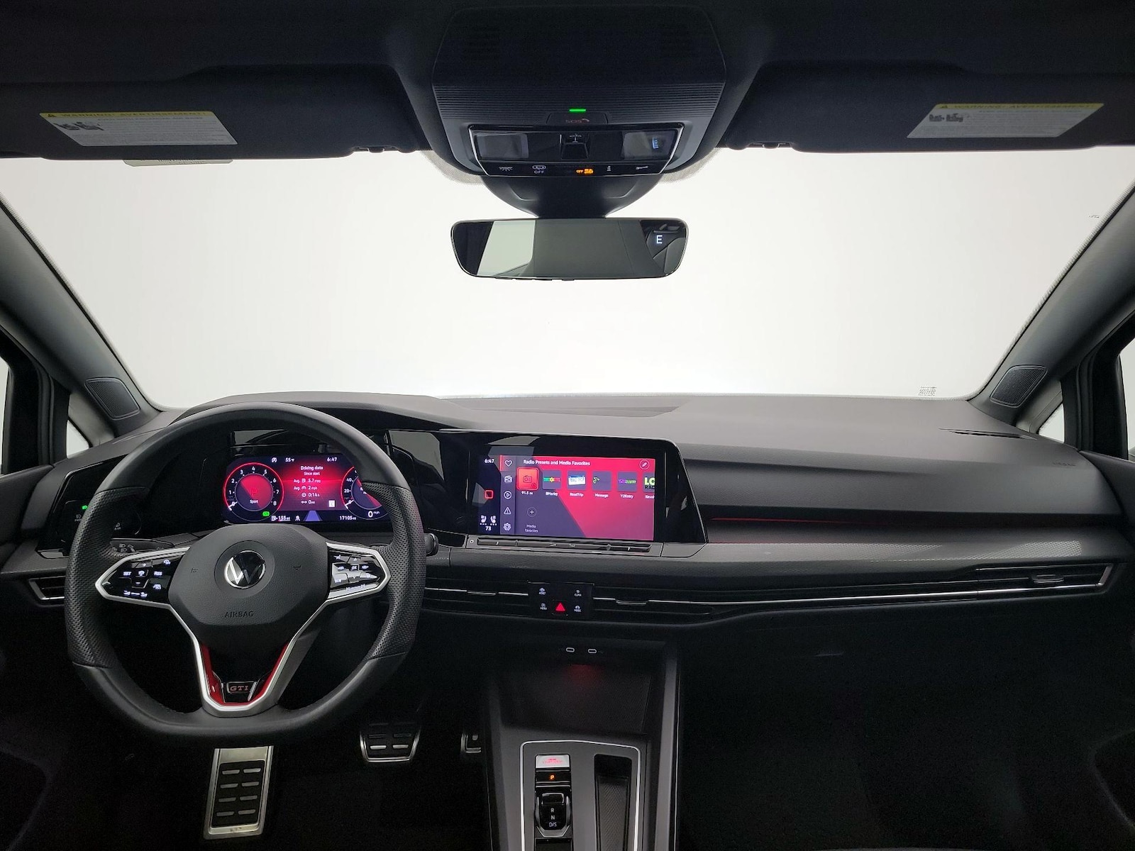 2022 Volkswagen Golf GTI SE - Photo 10