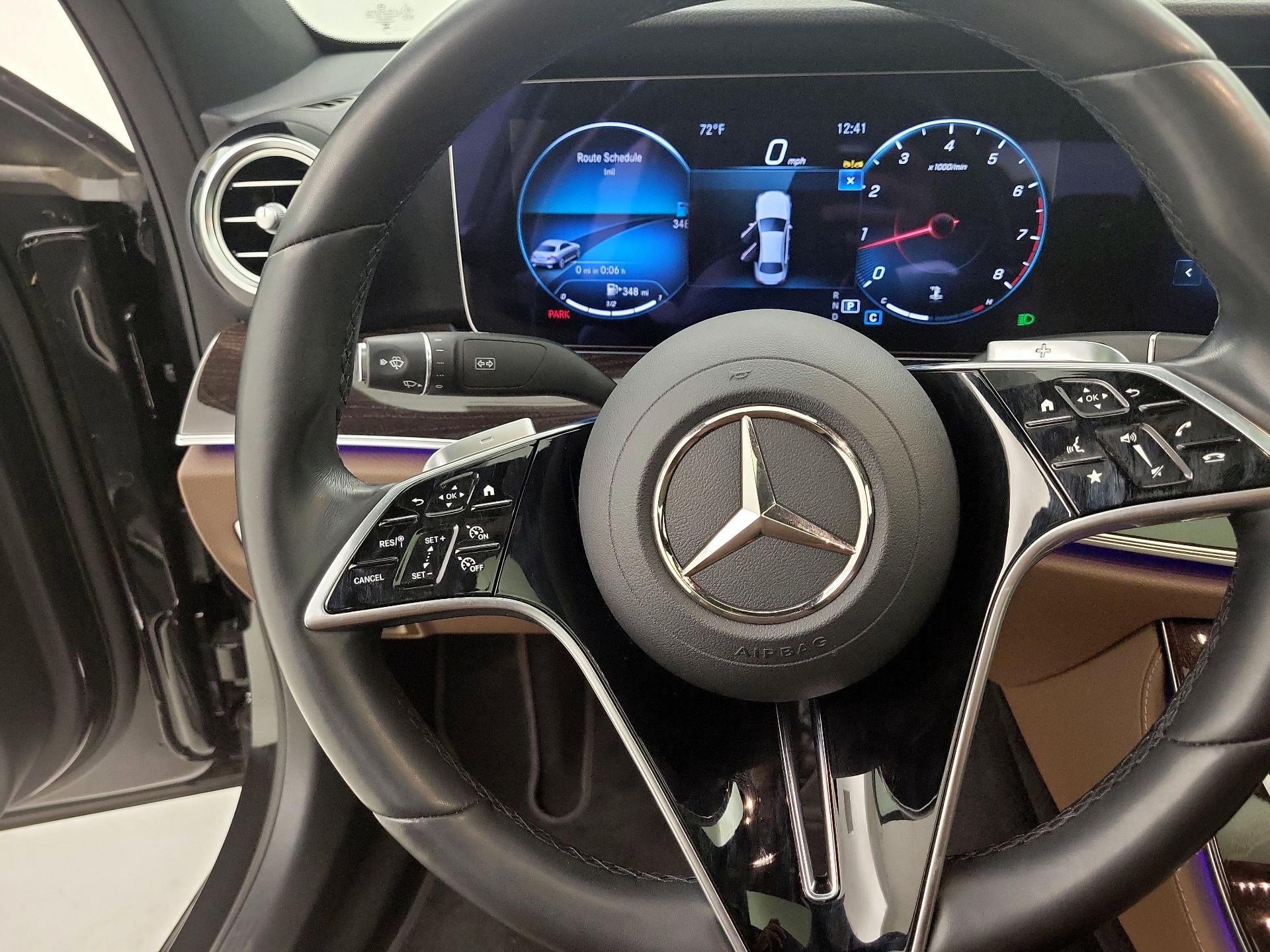 Thumbnail: 2023 Mercedes-Benz E-Class - 10