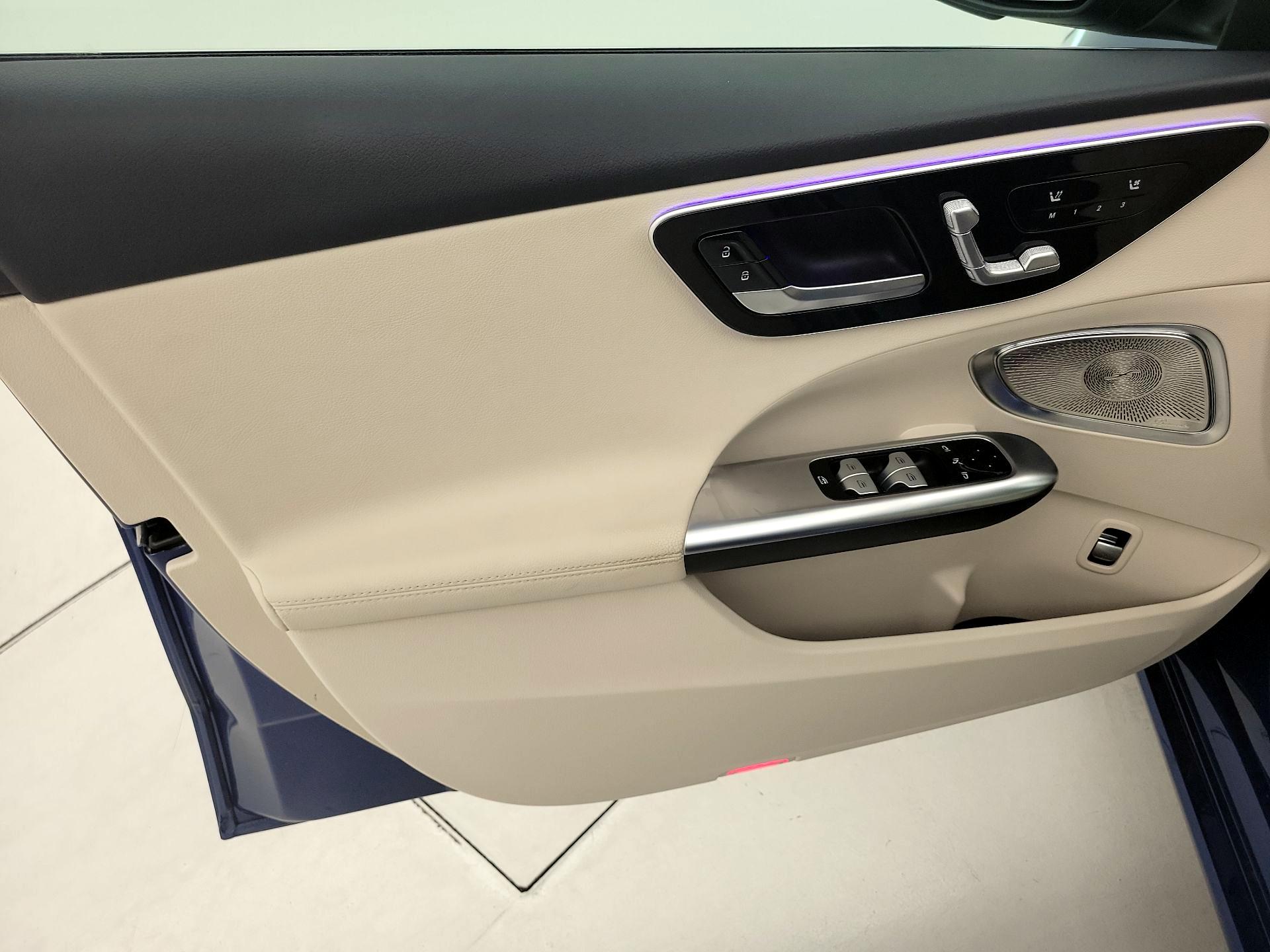 Thumbnail: 2024 Mercedes-Benz C-Class - 12