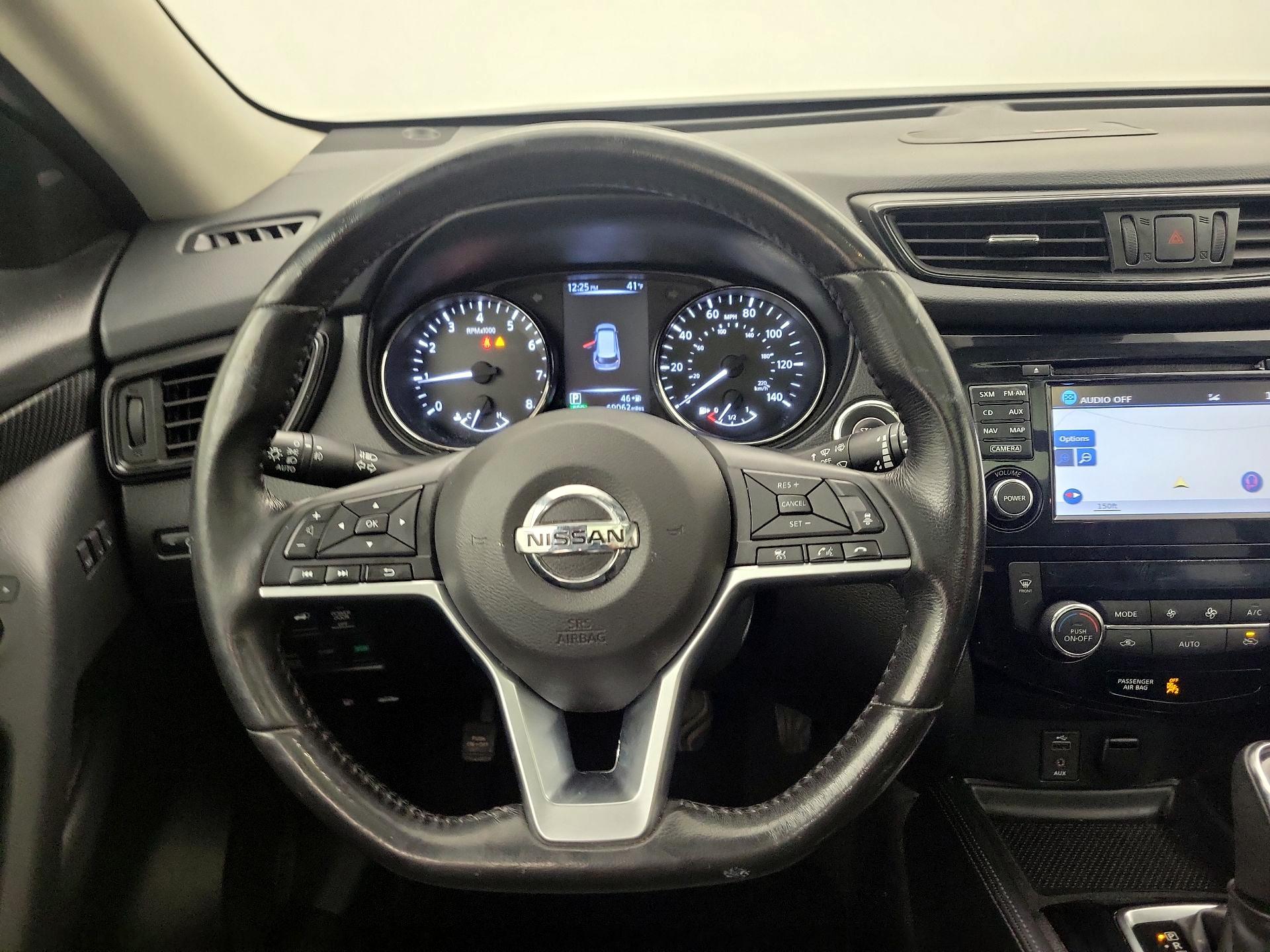 Thumbnail: 2017 Nissan Rogue - 10