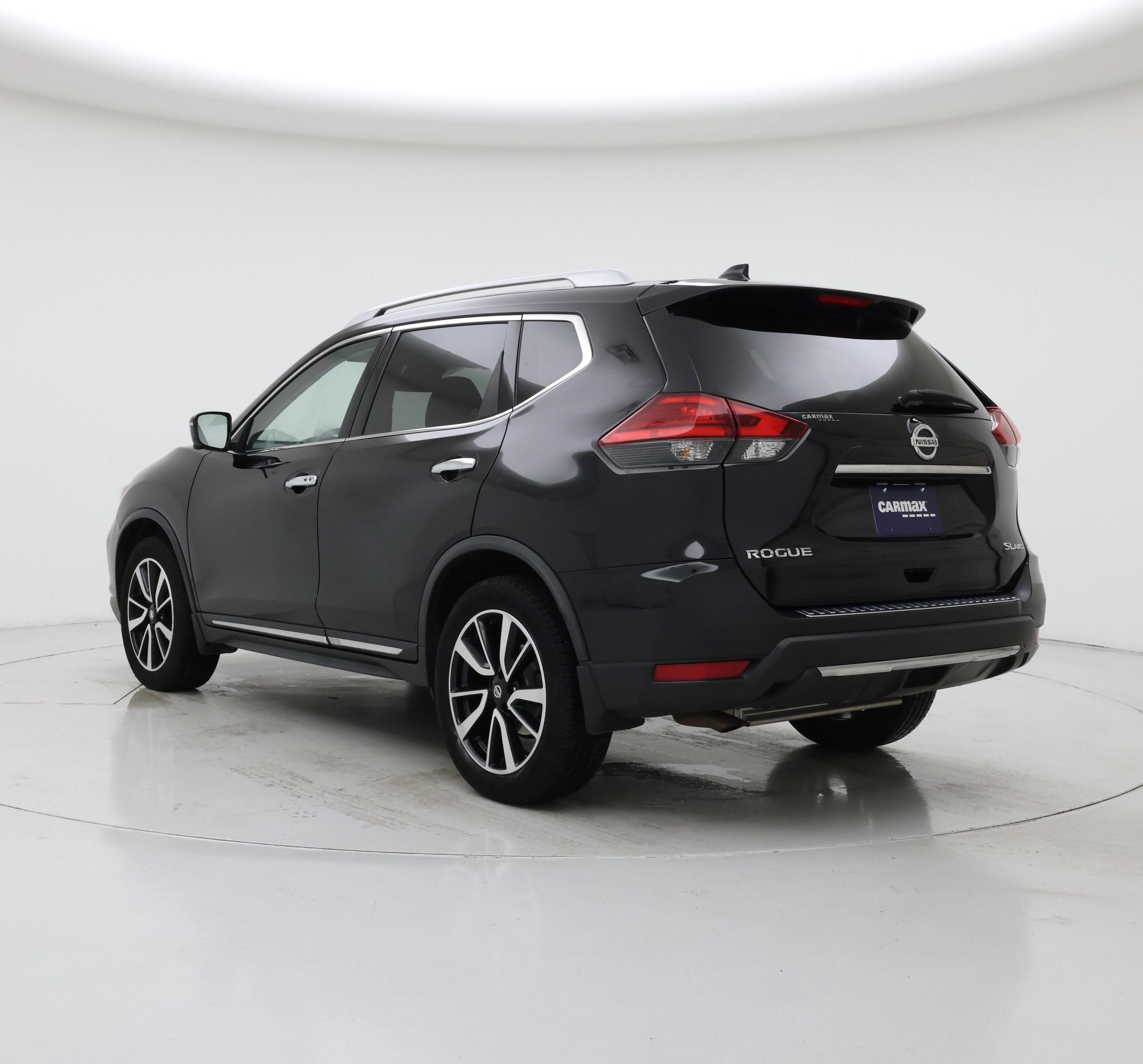 Thumbnail: 2017 Nissan Rogue - 2