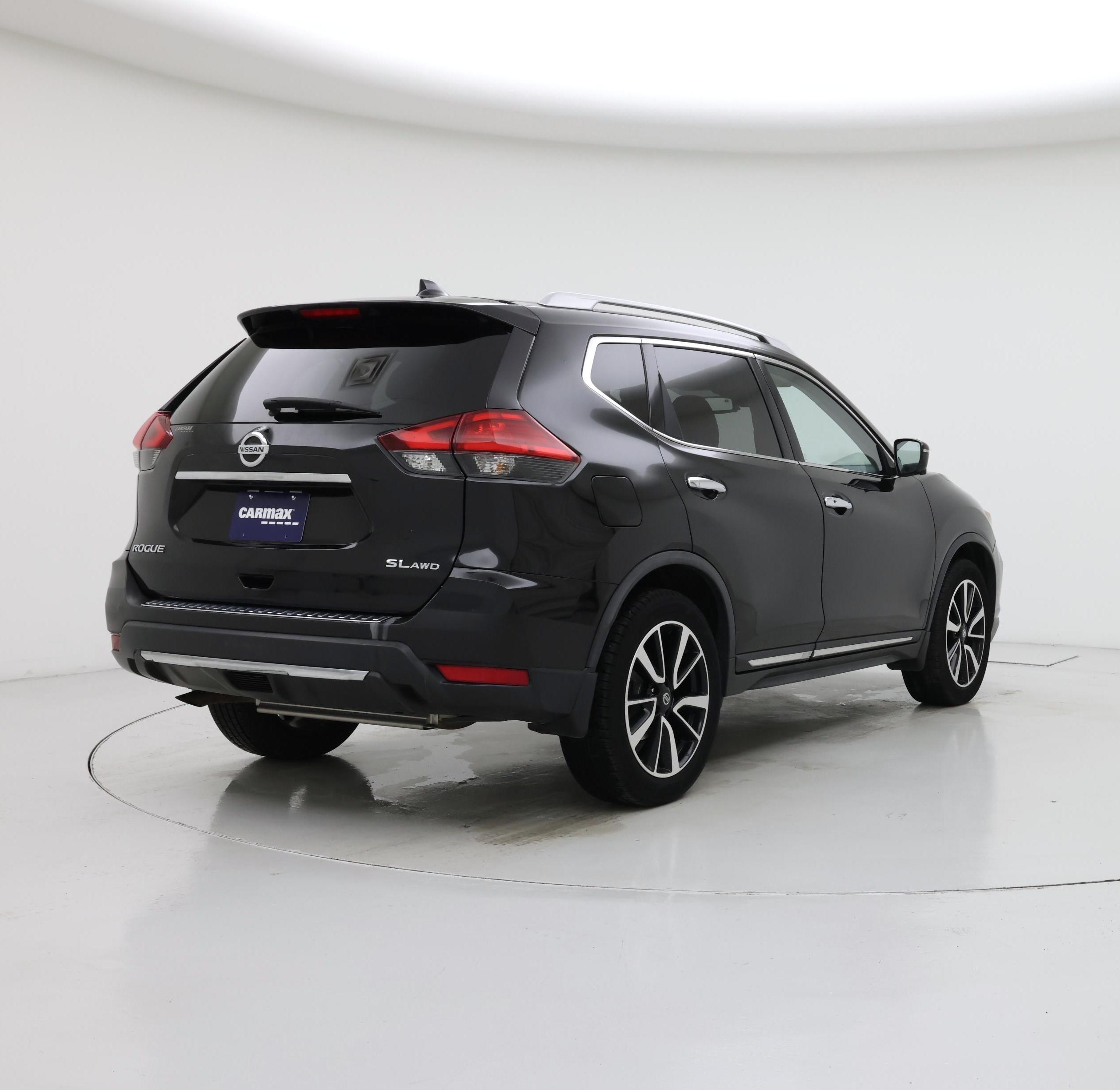 Thumbnail: 2017 Nissan Rogue - 8