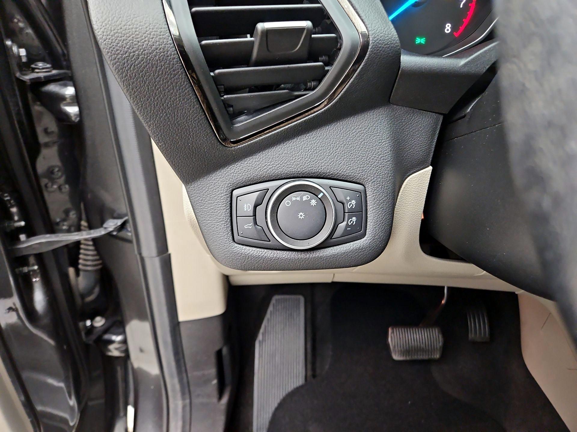 Thumbnail: 2018 Ford Escape - 13