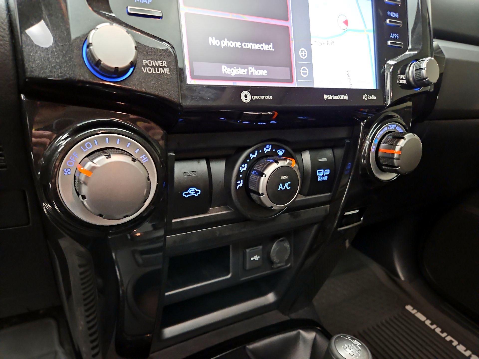 Thumbnail: 2021 Toyota 4Runner - 17