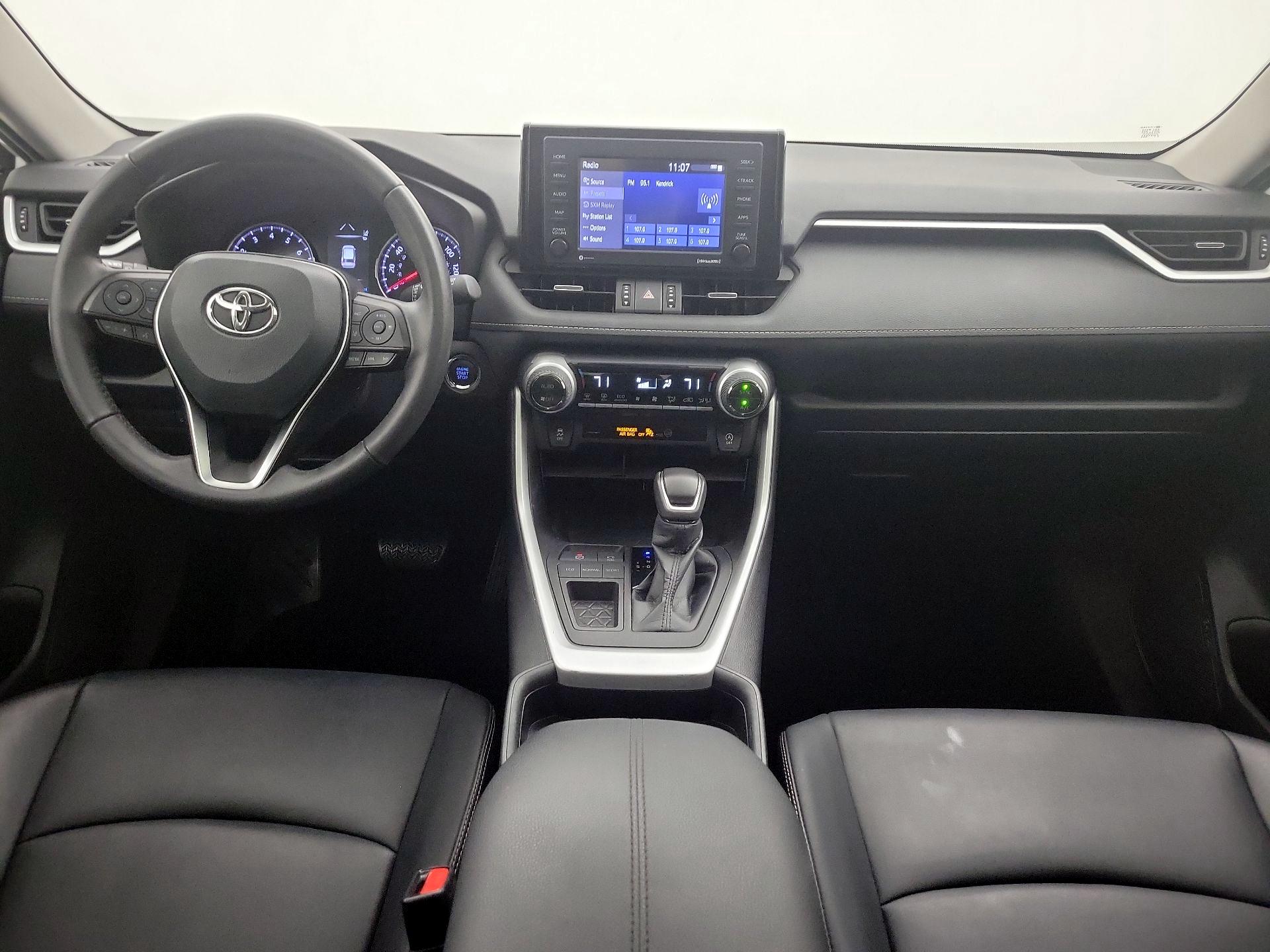 Thumbnail: 2021 Toyota RAV4 - 9
