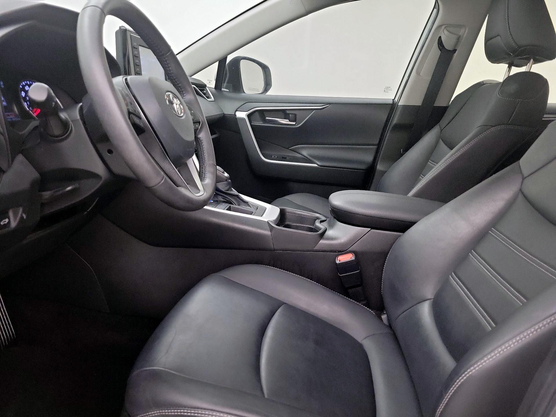 Thumbnail: 2021 Toyota RAV4 - 11