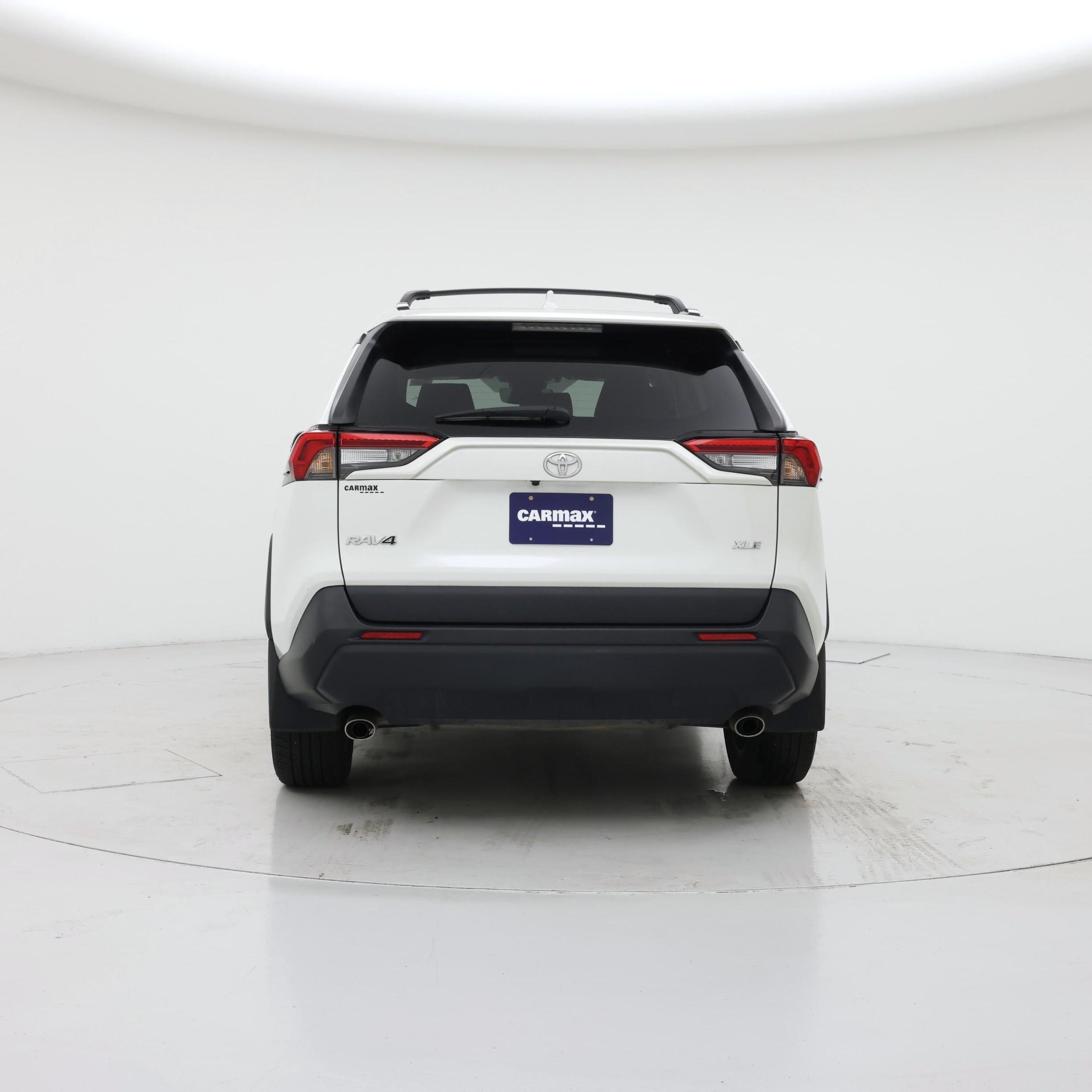 Thumbnail: 2021 Toyota RAV4 - 6