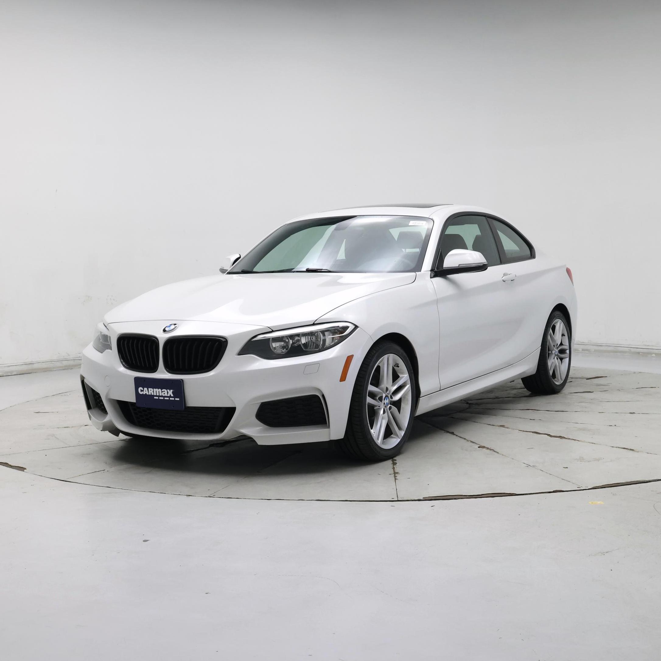 Thumbnail: 2016 BMW 2 Series - 4
