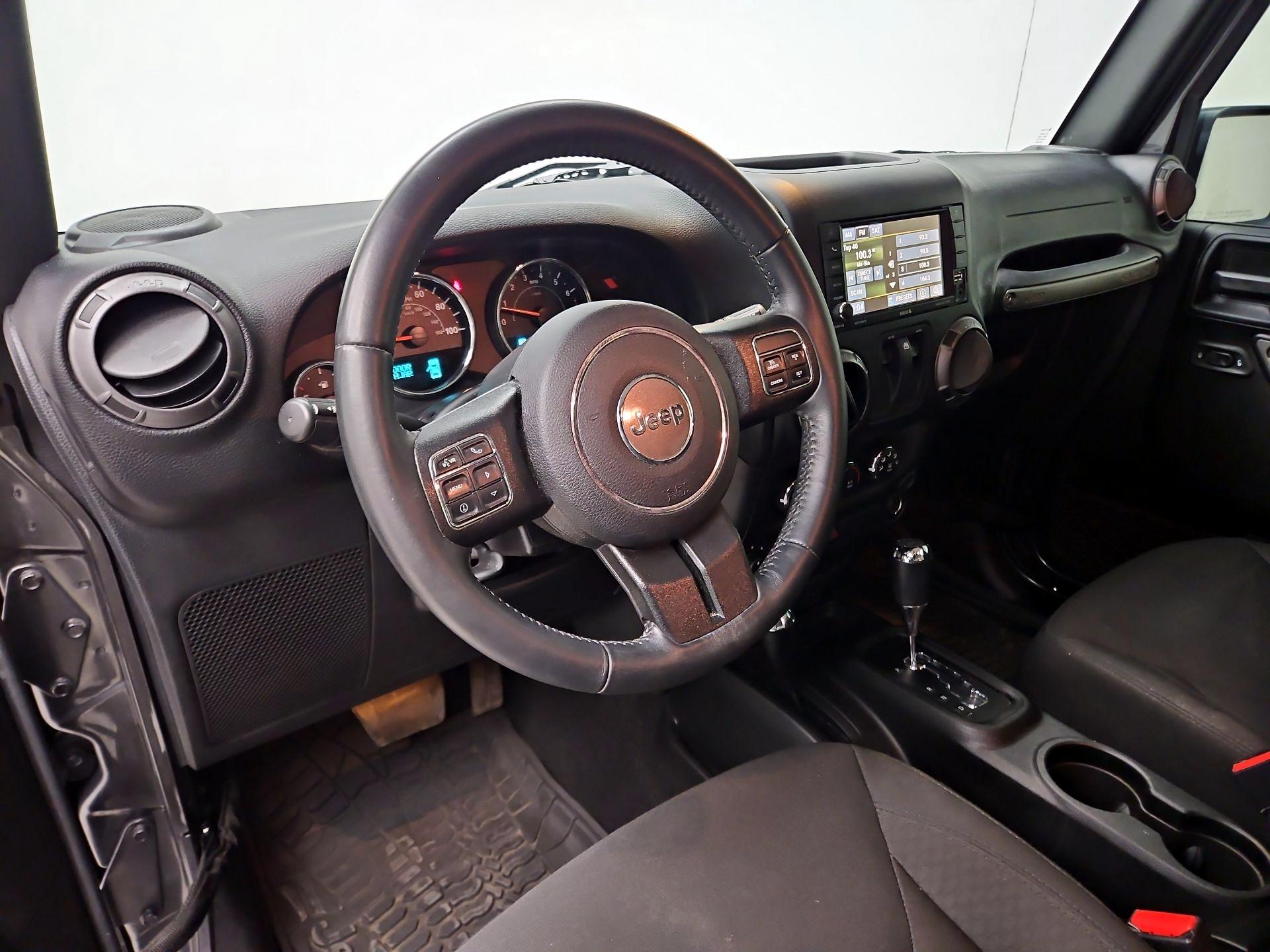 Thumbnail: 2017 Jeep Wrangler - 9