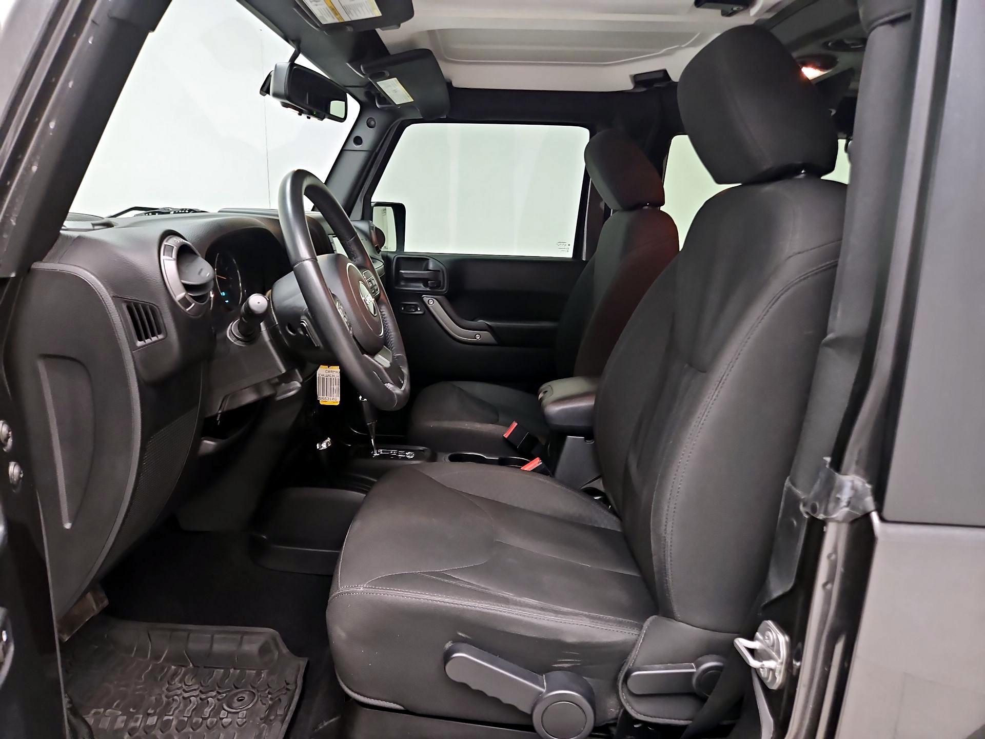 Thumbnail: 2017 Jeep Wrangler - 11
