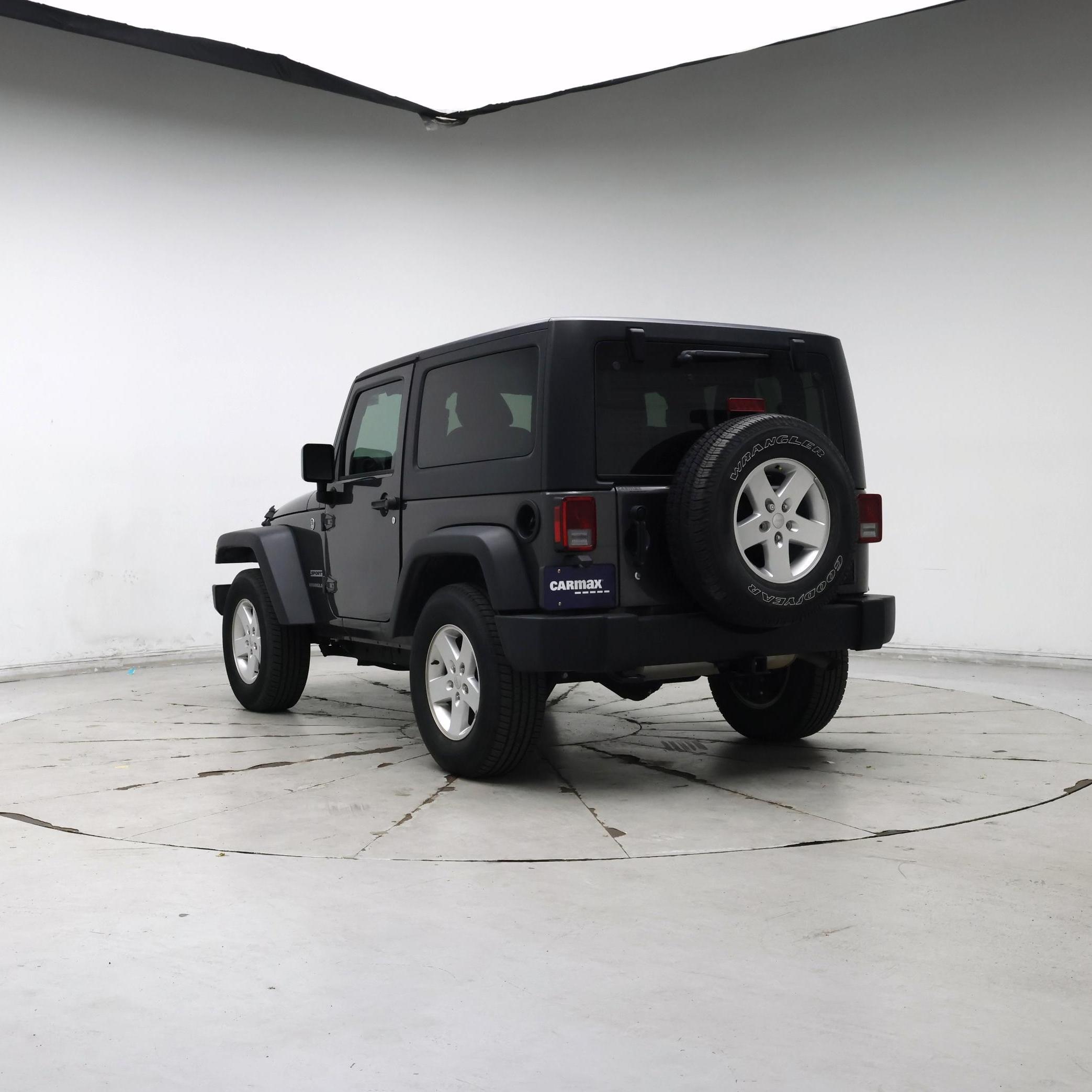 Thumbnail: 2017 Jeep Wrangler - 2
