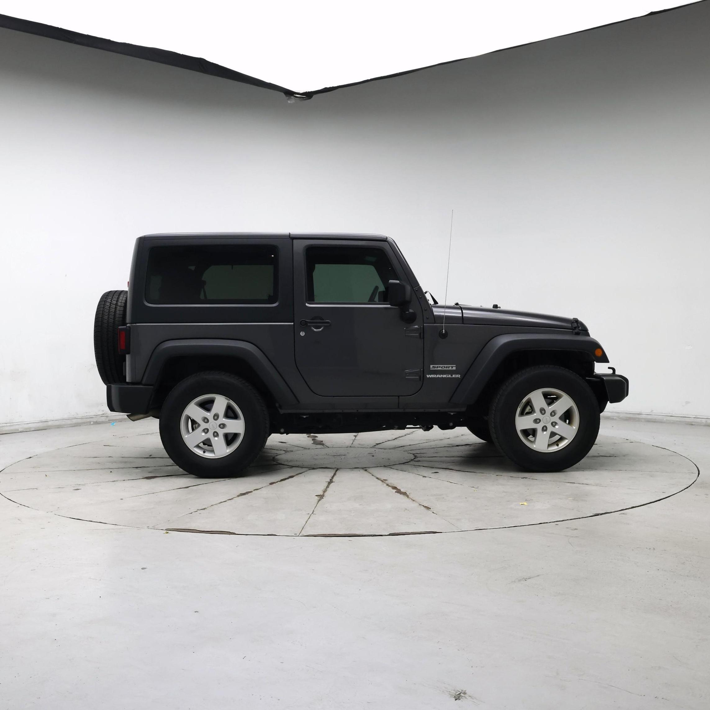 Thumbnail: 2017 Jeep Wrangler - 7
