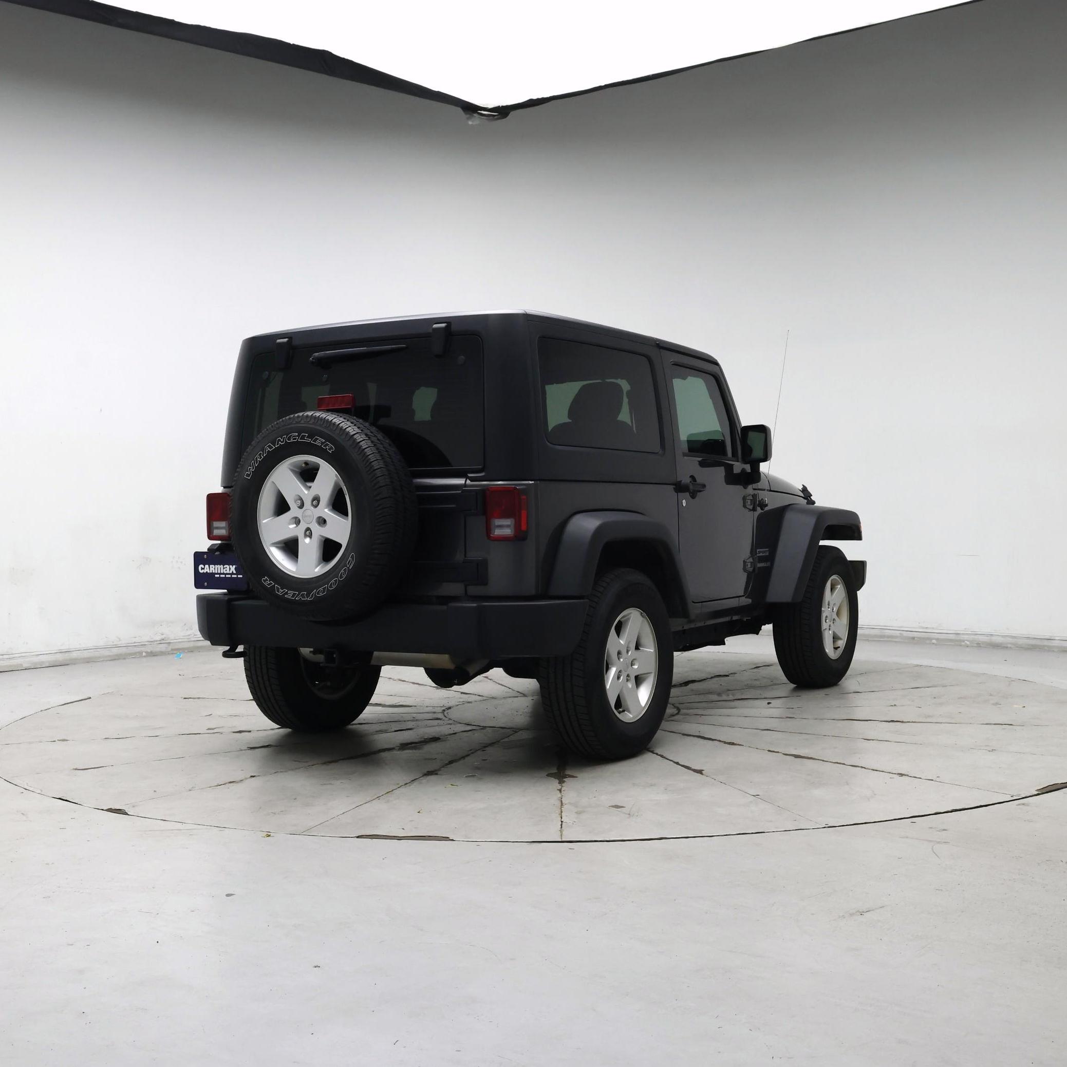 Thumbnail: 2017 Jeep Wrangler - 8