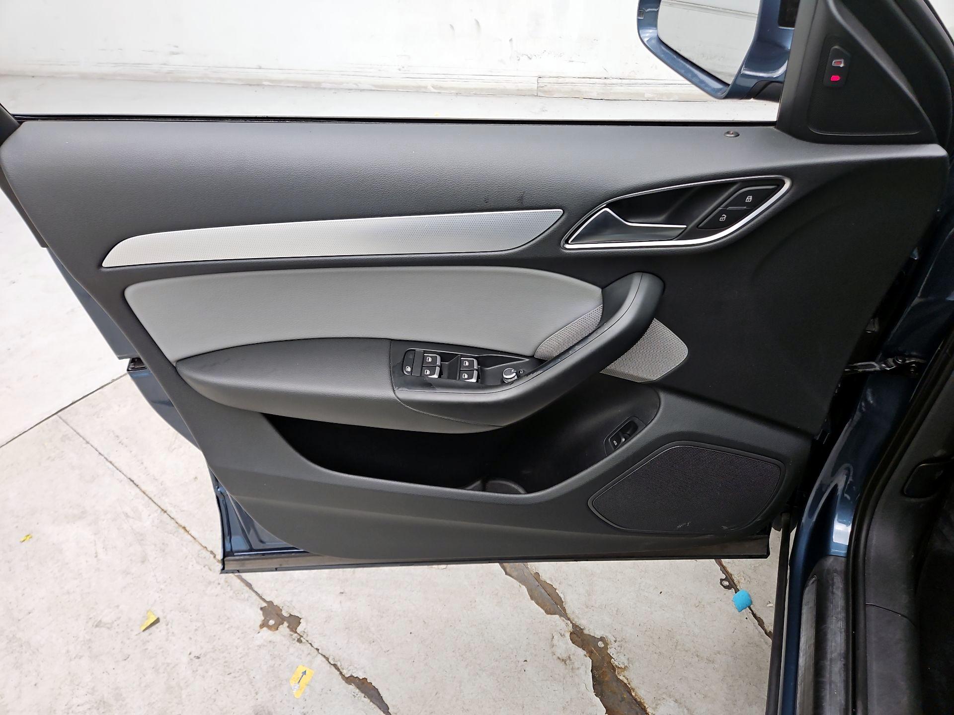 Thumbnail: 2016 Audi Q3 - 12