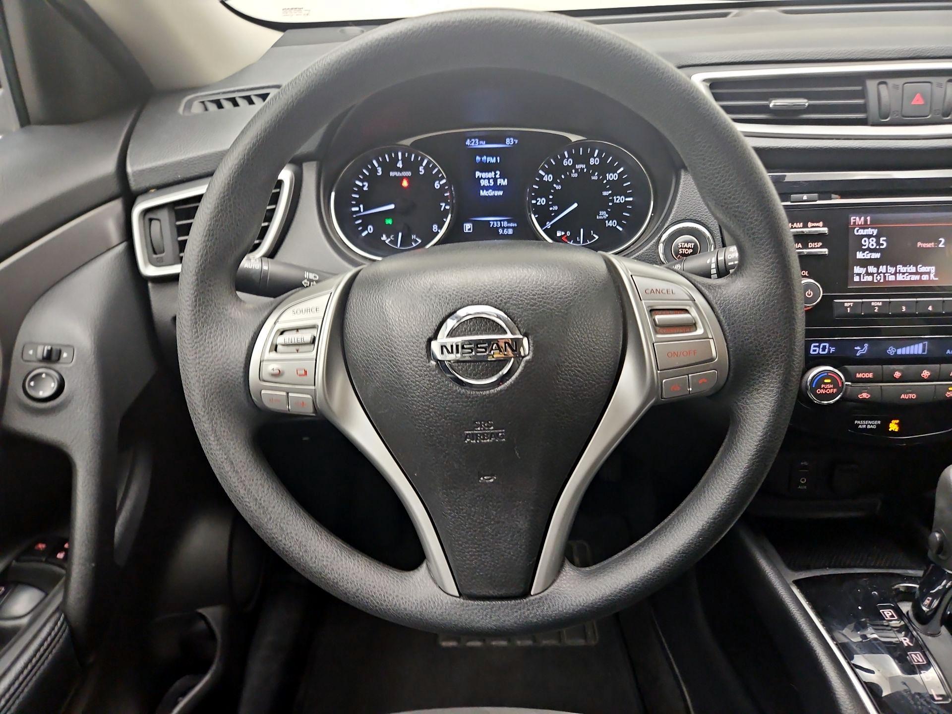 Thumbnail: 2016 Nissan Rogue - 10