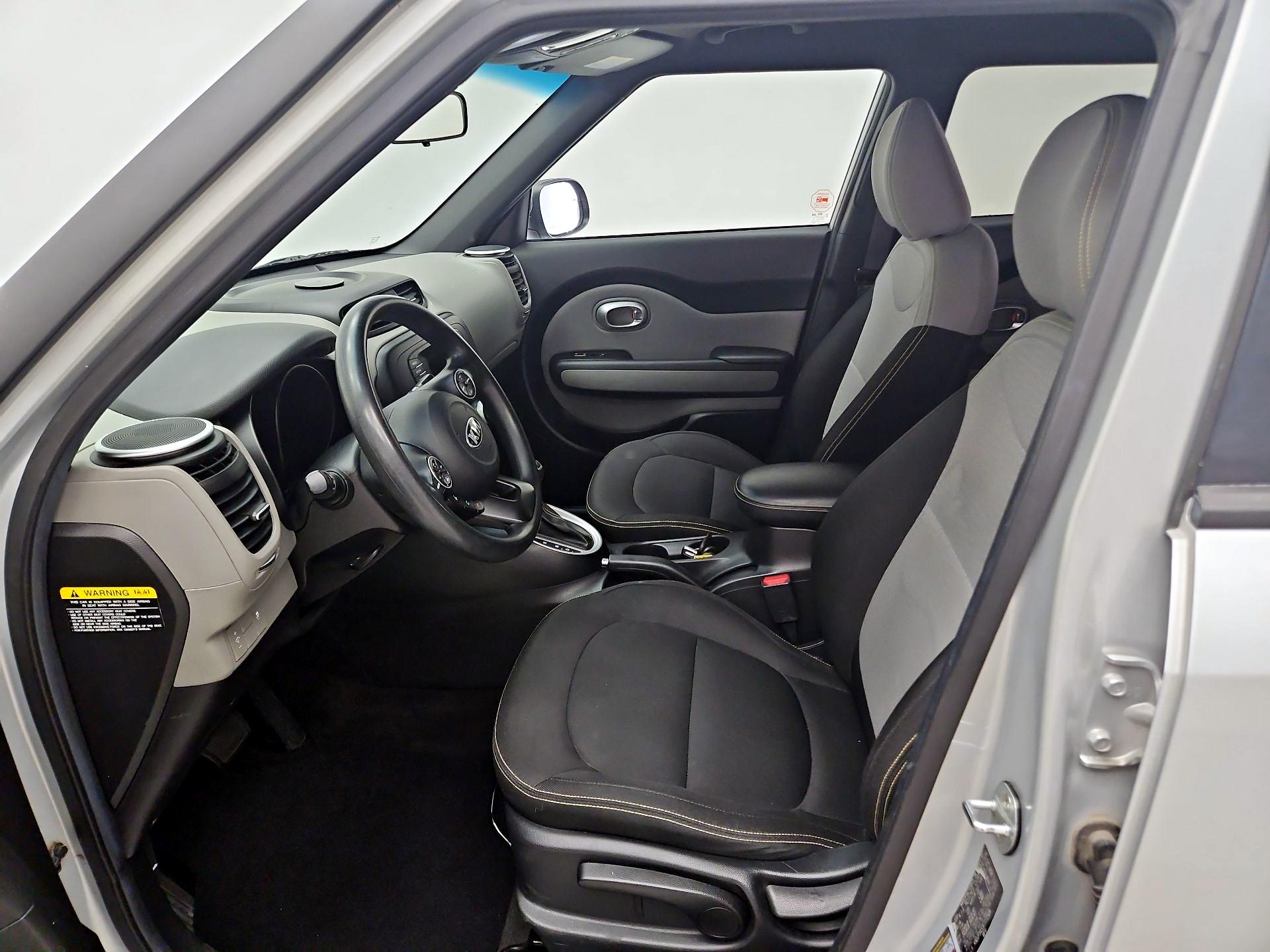 Thumbnail: 2015 Kia Soul - 11