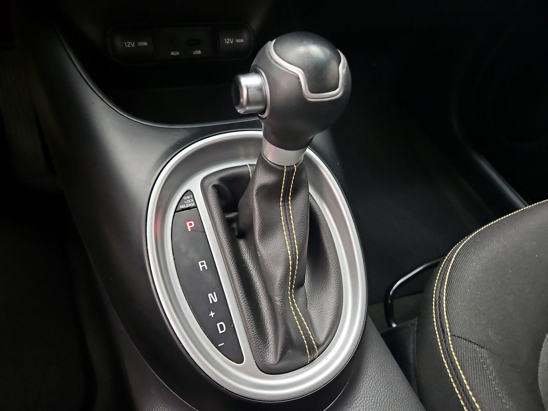 Thumbnail: 2015 Kia Soul - 16