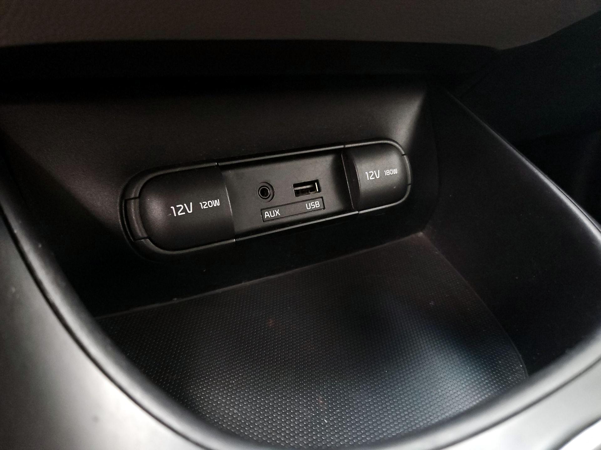 Thumbnail: 2015 Kia Soul - 17