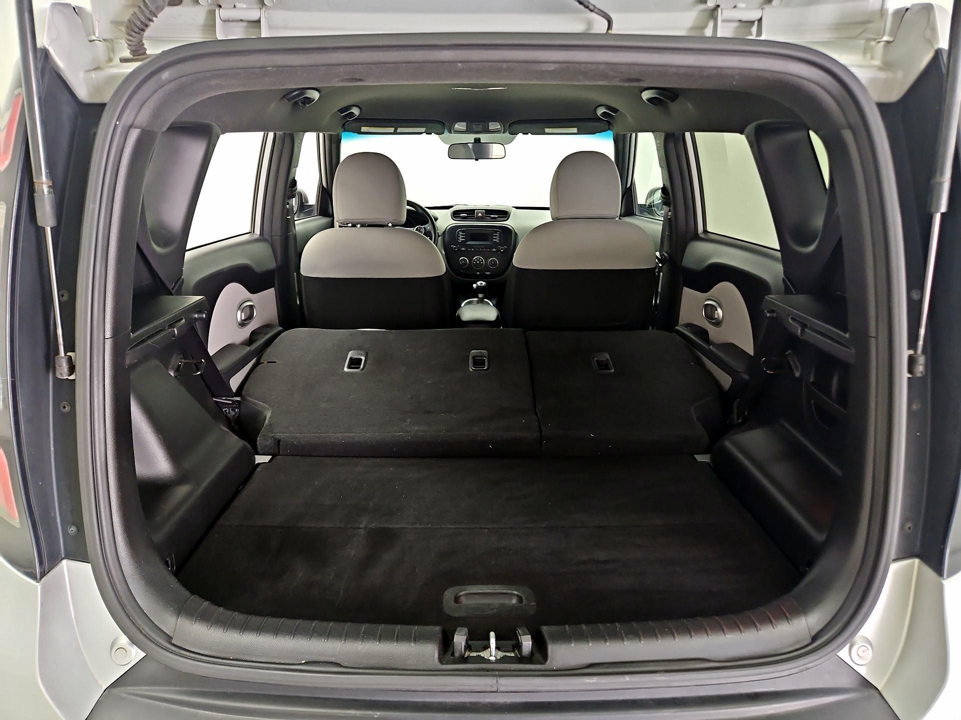 Thumbnail: 2015 Kia Soul - 20