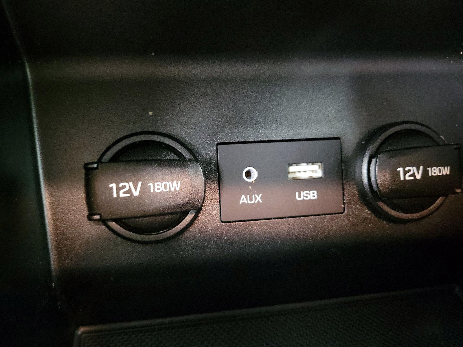 2020 Hyundai Elantra SEL - Photo 19