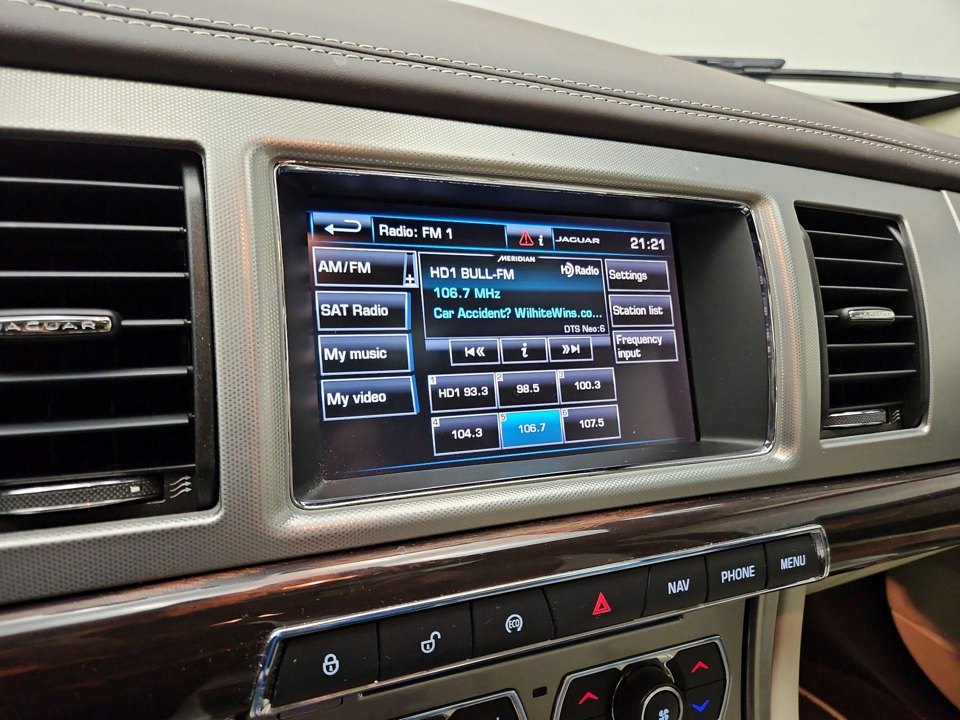 Thumbnail: 2015 Jaguar XF - 16