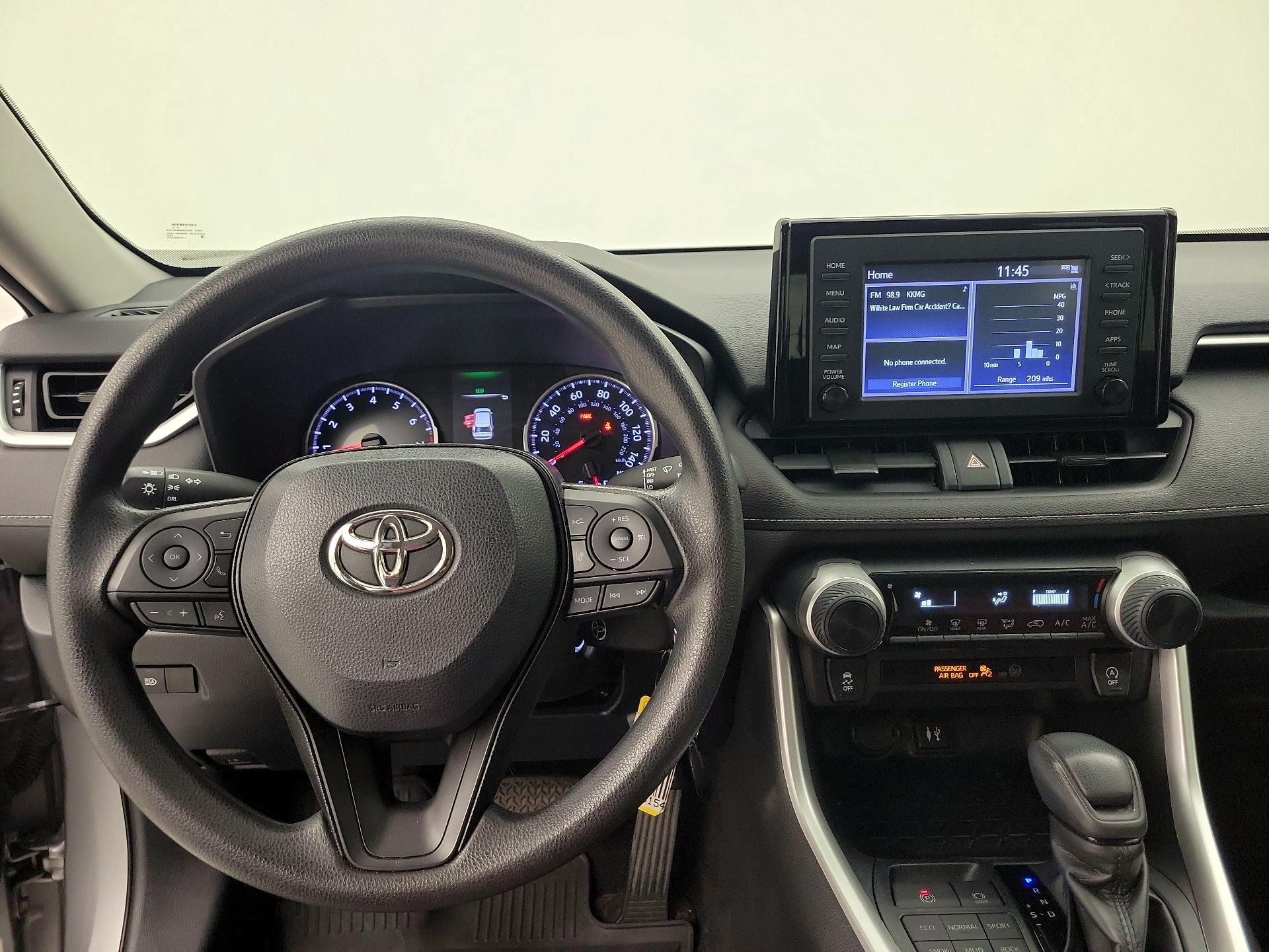 Thumbnail: 2019 Toyota RAV4 - 9