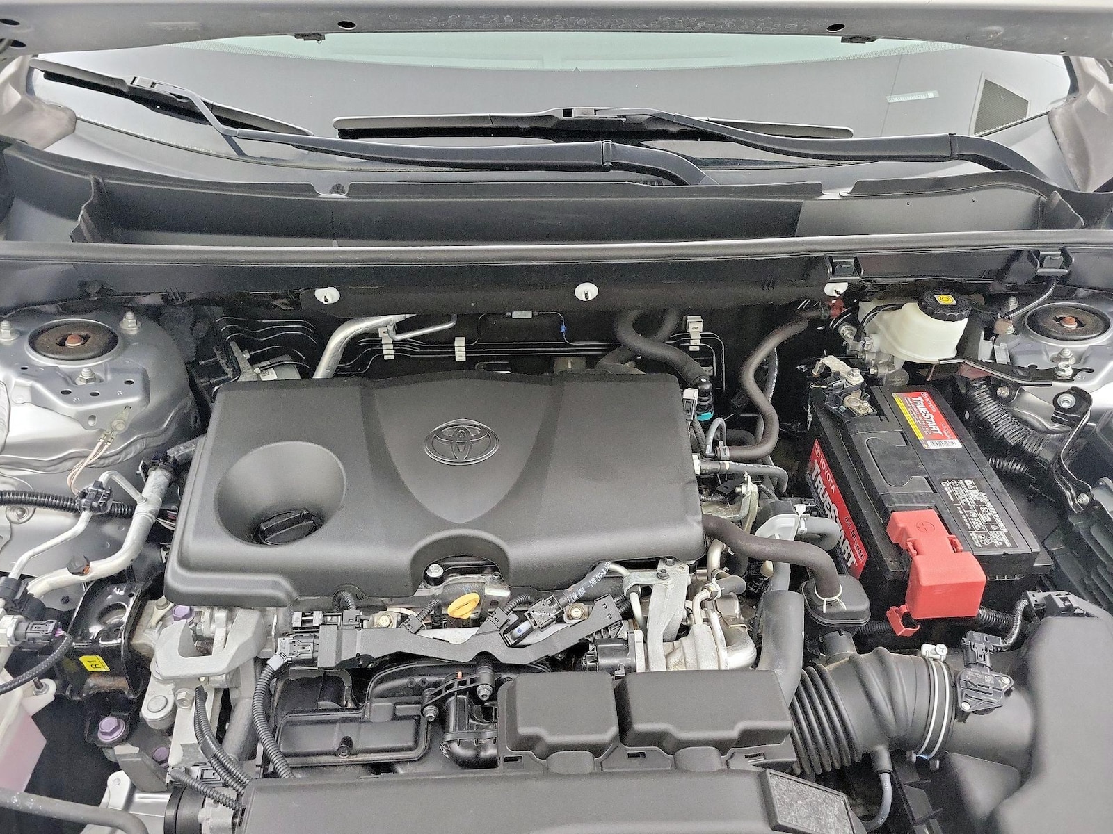 2019 Toyota RAV4 LE - Photo 22