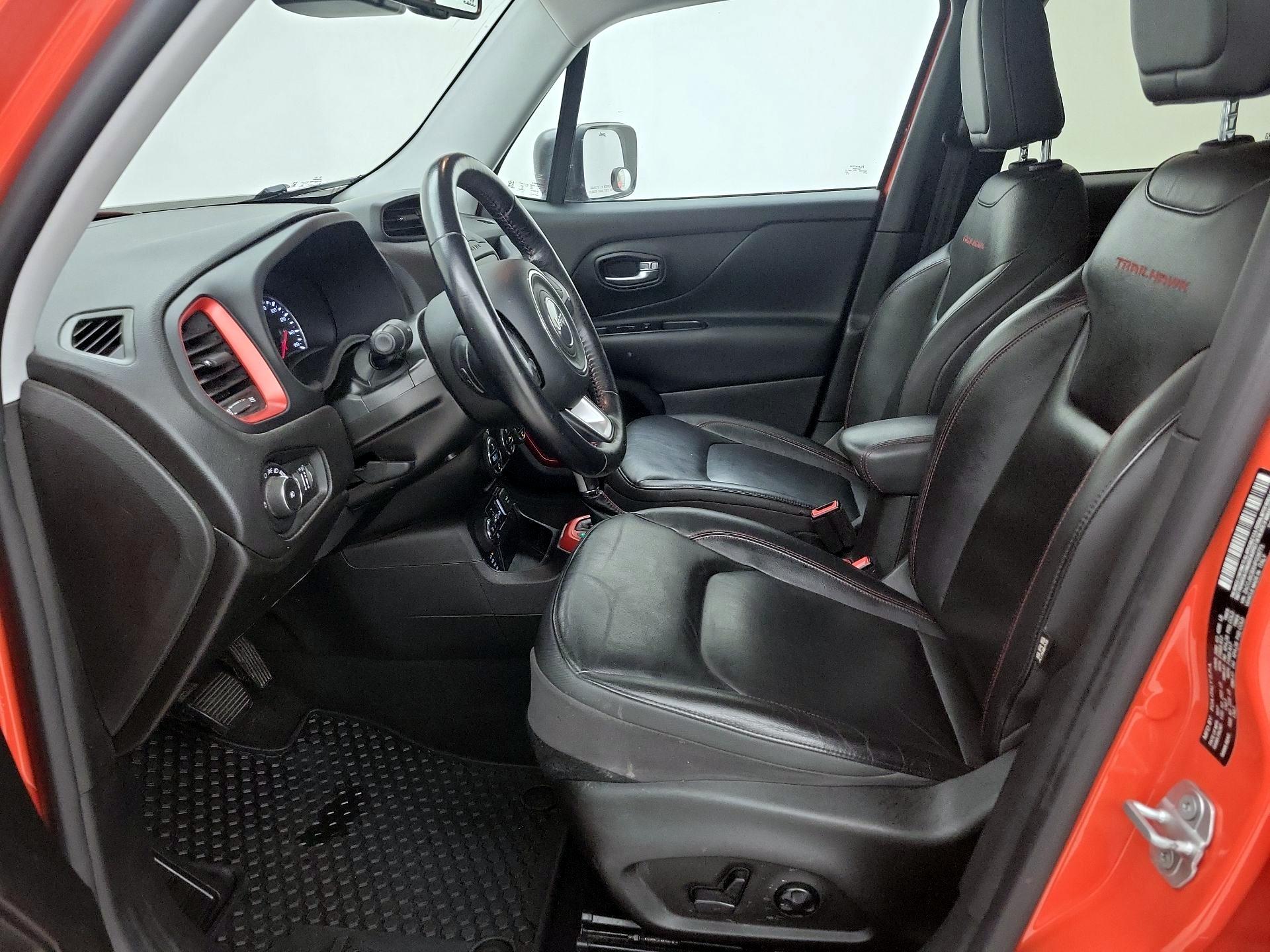 Thumbnail: 2017 Jeep Renegade - 11
